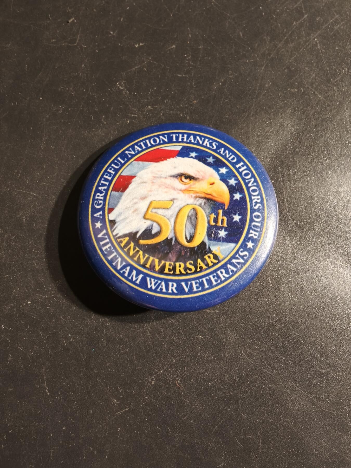 老王徽章第163期 13-15日三场连拍 16日统一发货  13、14日结束后可寄存 美国越战老兵协会50周年纪念章 