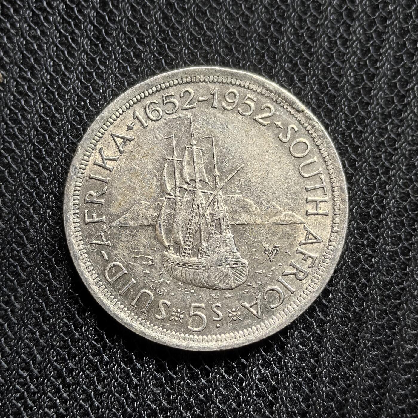 道一币馆币章第一百五十四场 南非1952年开普敦被发现300周年5先令银币  28.28g 500s