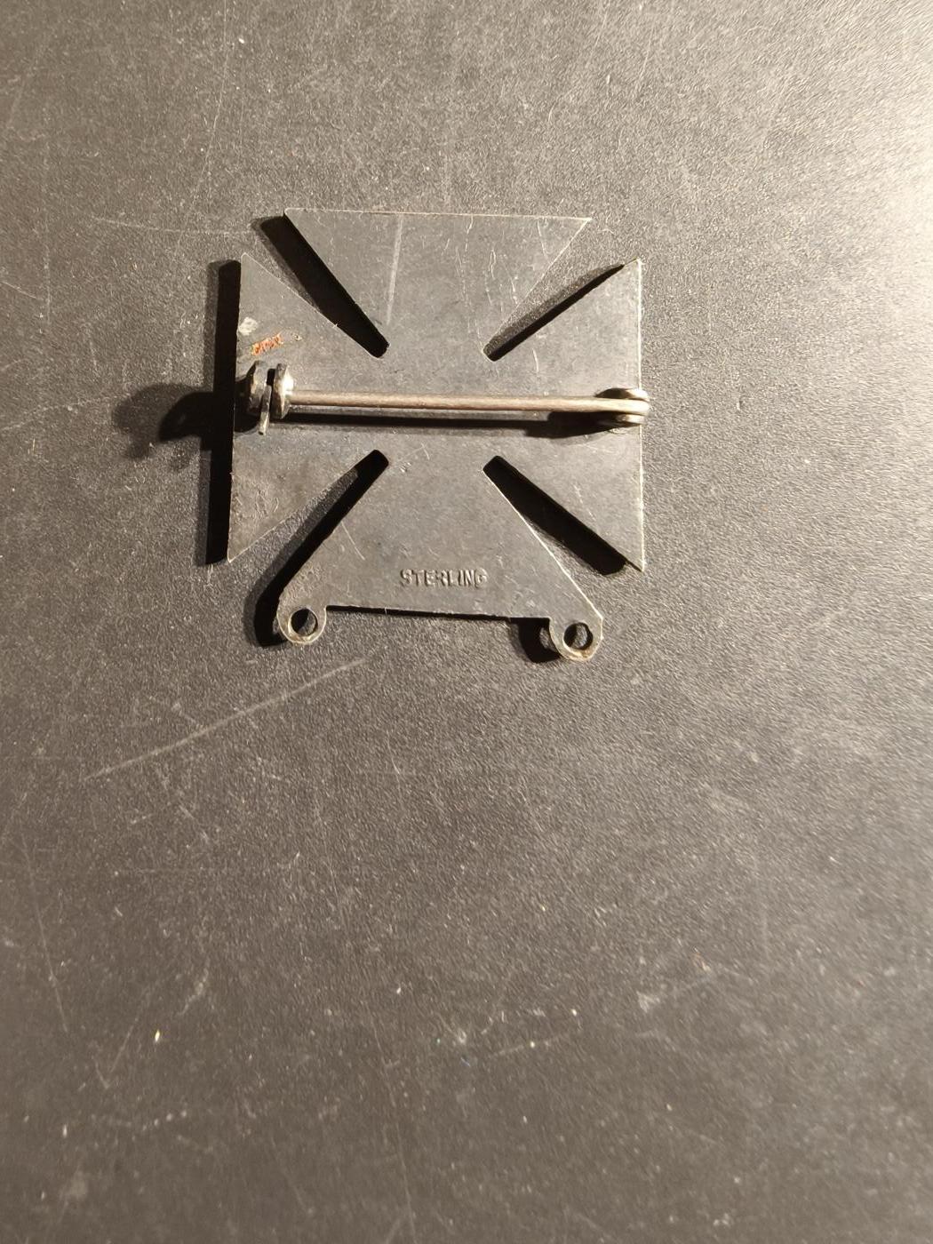 老王徽章第163期 13-15日三场连拍 16日统一发货  13、14日结束后可寄存 美国陆军神射手技能章     925银二战时期横针版    8g