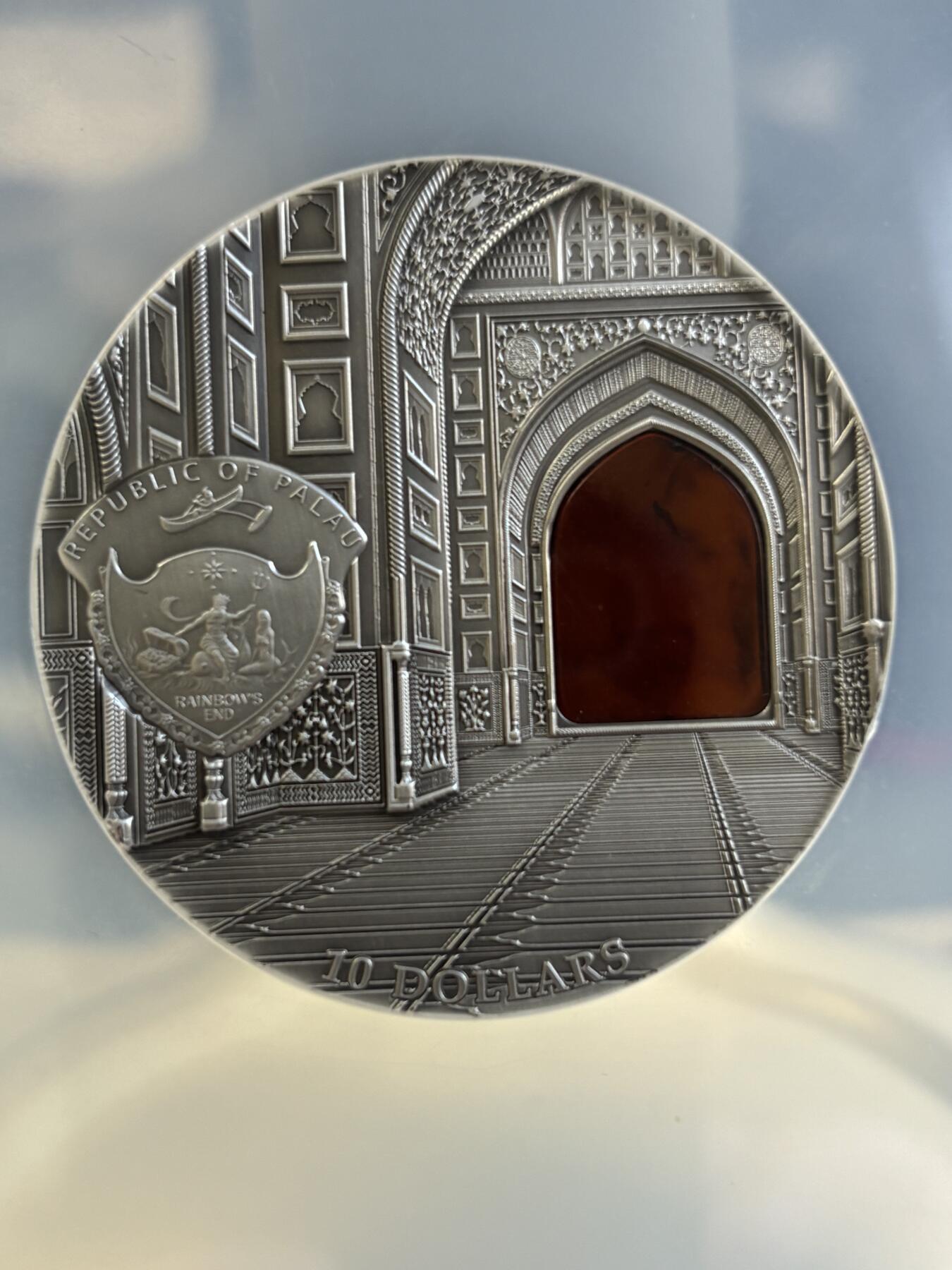 第181期拍卖 帕劳 2014年 琥珀古典建筑(6) 印度泰姬陵 NGC-MS70 银币带原证书，2盎司，999银，发行999枚