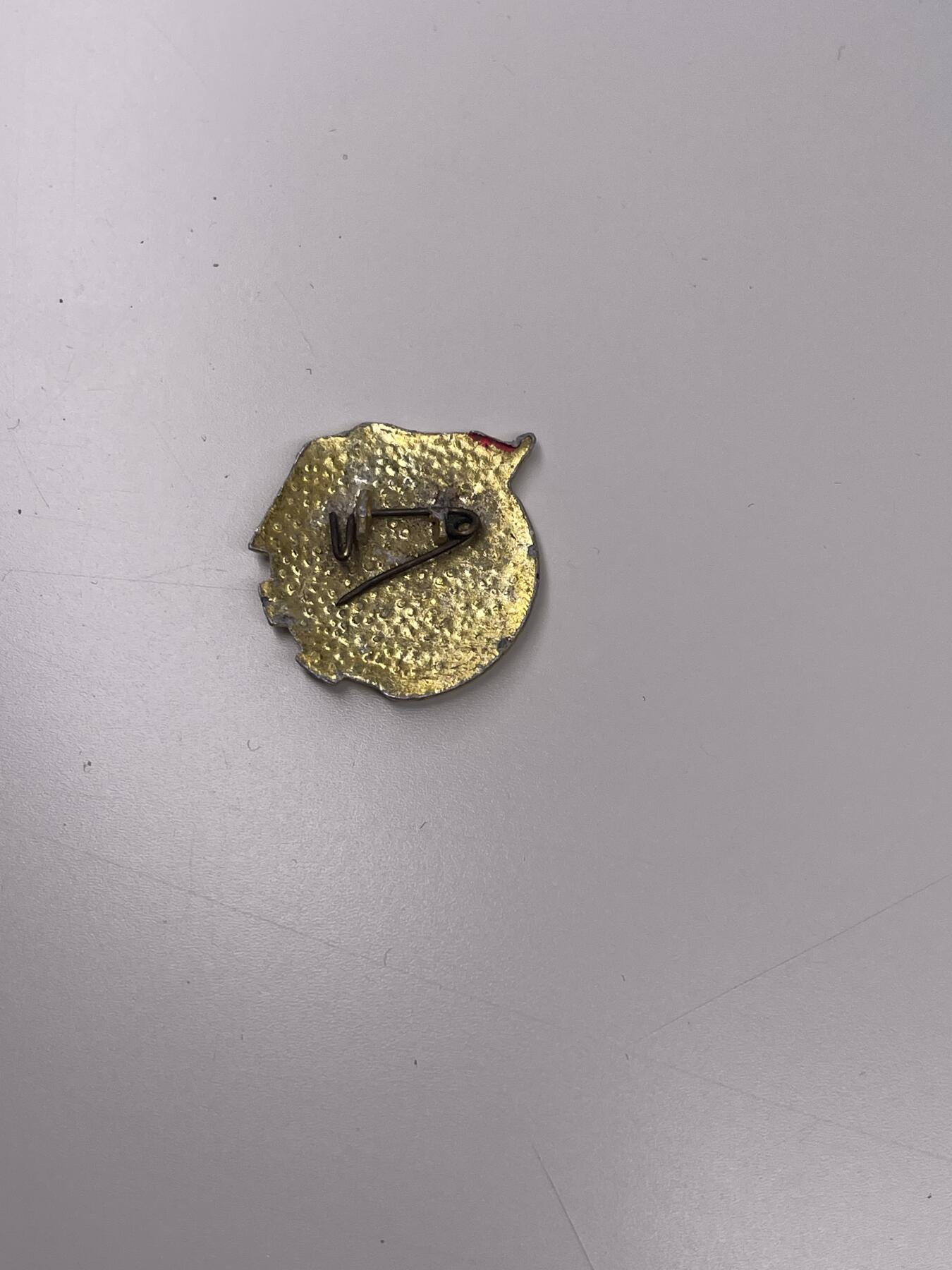 新时代收藏徽章红藏拍卖(第二十八场)  徽章纸品证书杂项 70年代铝团徽