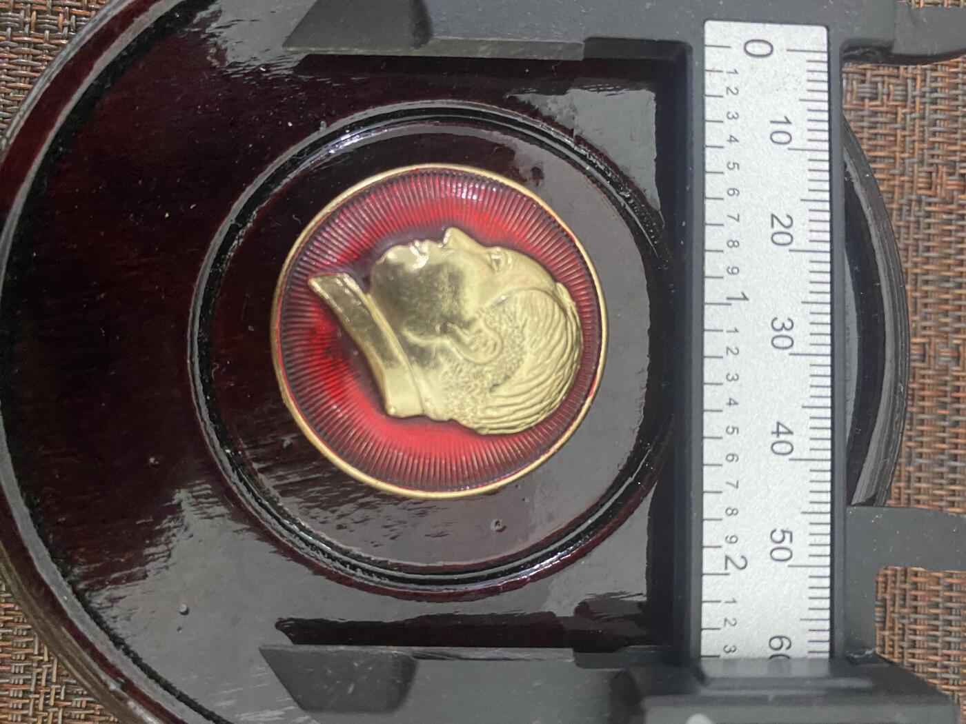 江南站杂项场 像章