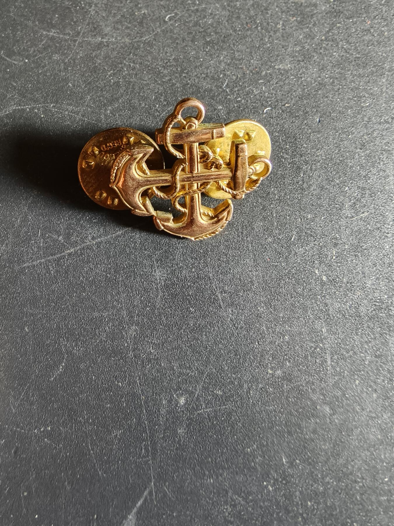 老王徽章第163期 13-15日三场连拍 16日统一发货  13、14日结束后可寄存