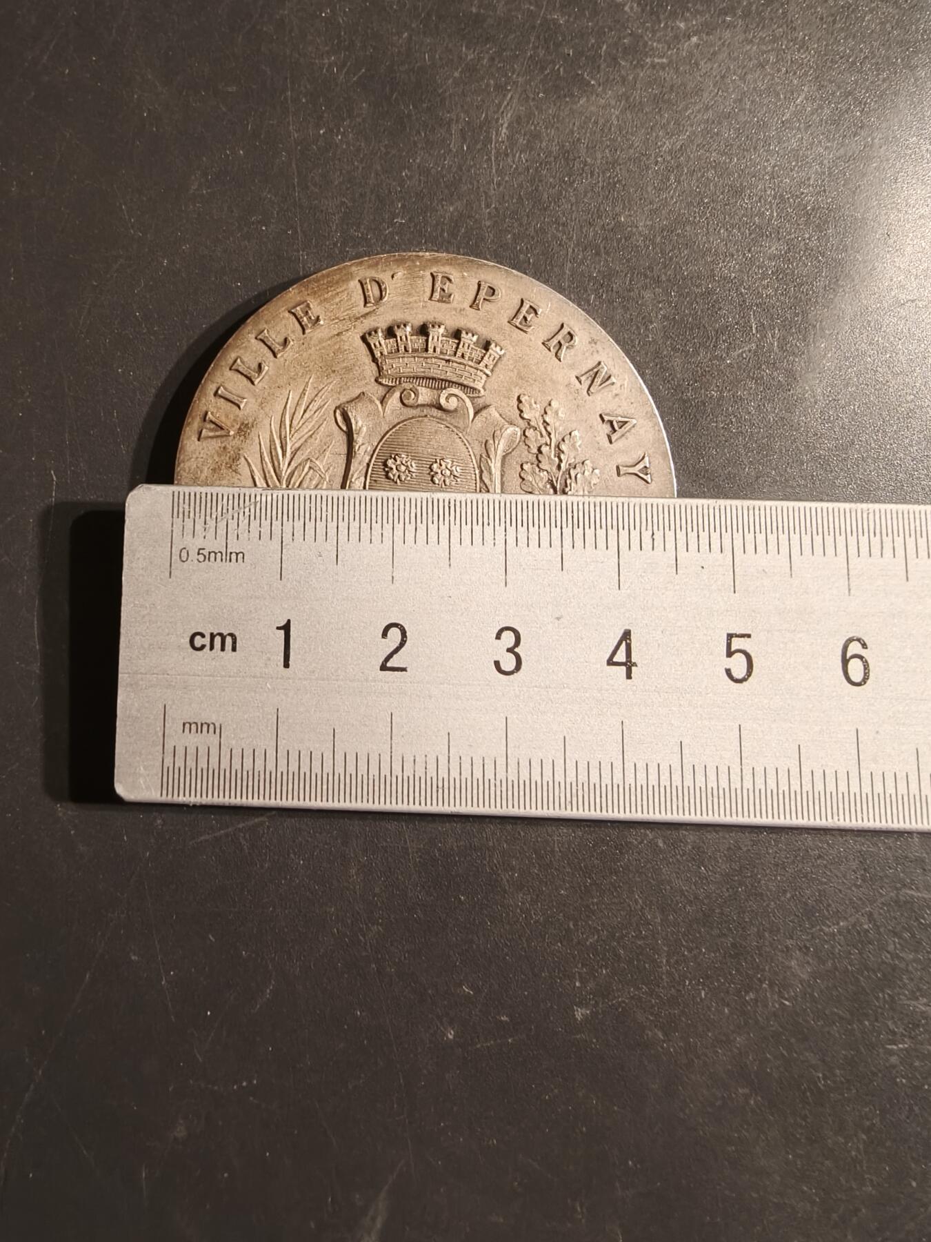 老王徽章第163期 13-15日三场连拍 16日统一发货  13、14日结束后可寄存