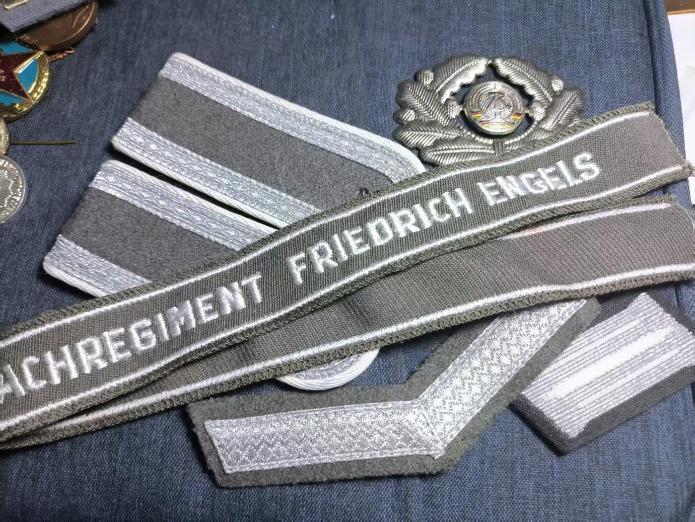 罗岚⭐爱藏⭐精品专拍第七场-分享拍场赚佣（周六有群拍，详细看简介） 民主德国人民军配饰套装