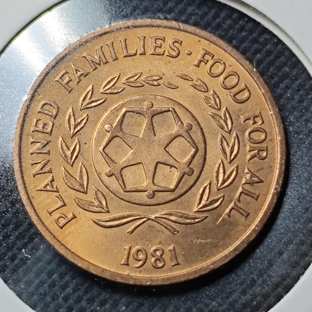 KK钱币收藏小铺  第370场  2月预留时间 周末发货  1981汤加2分铜币