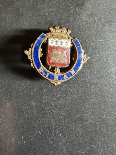 老王徽章第163期 13-15日三场连拍 16日统一发货  13、14日结束后可寄存 -  法国亚眠市市徽     早期版带珐琅