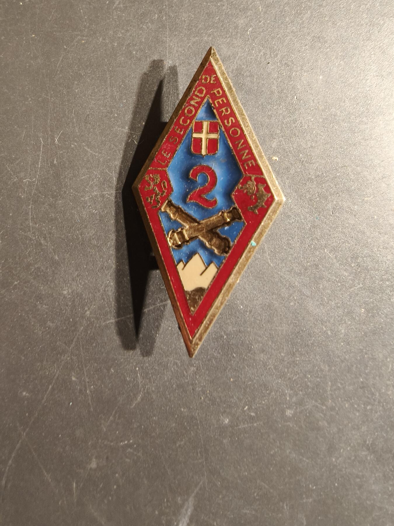 老王徽章第163期 13-15日三场连拍 16日统一发货  13、14日结束后可寄存 法国第2炮兵团证章 