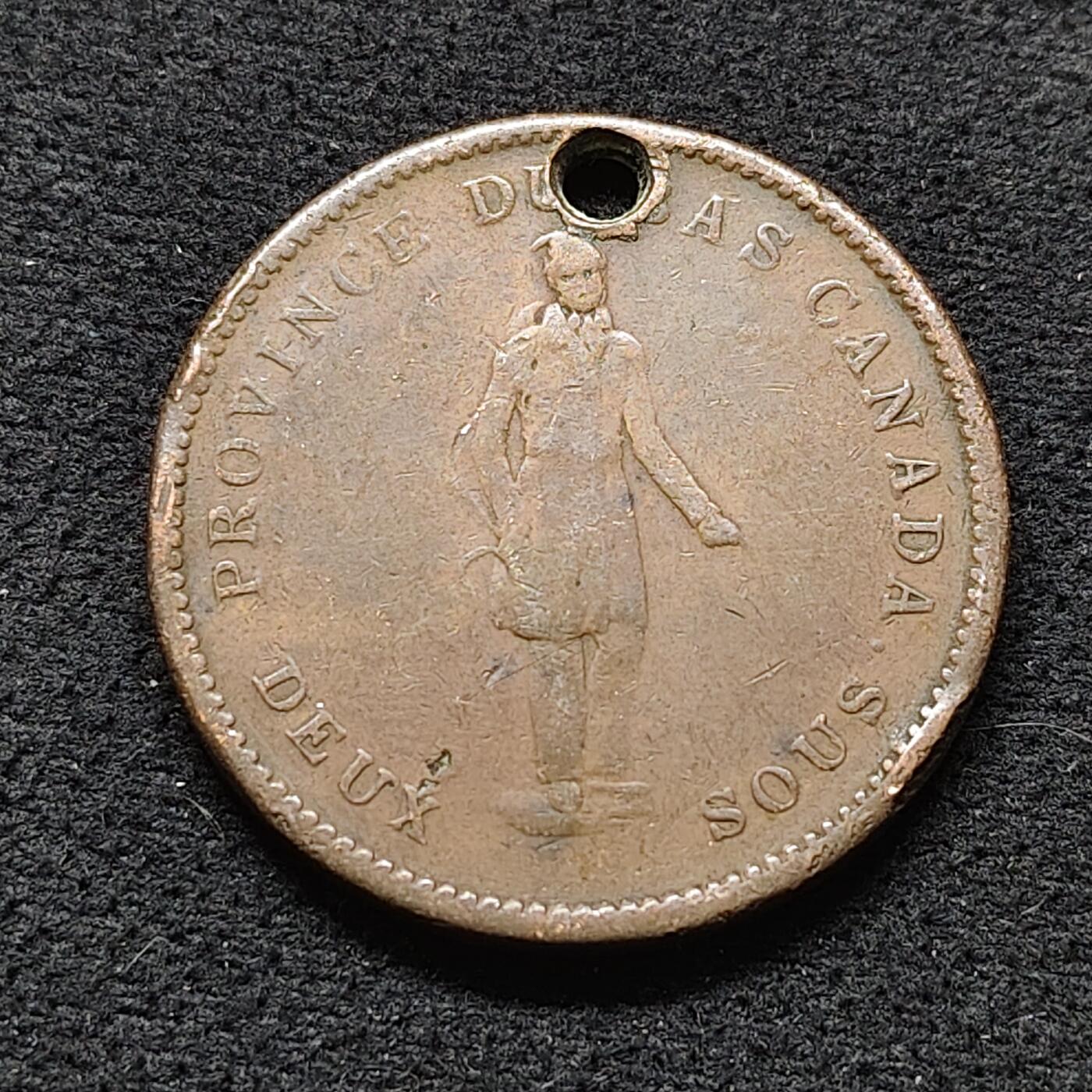 【全场包邮】纯粹捡漏拍476场（免费代拍第13场）调整中 【代币】加拿大人民银行（Banque du Peuple）1837年1便士铜代币-带孔