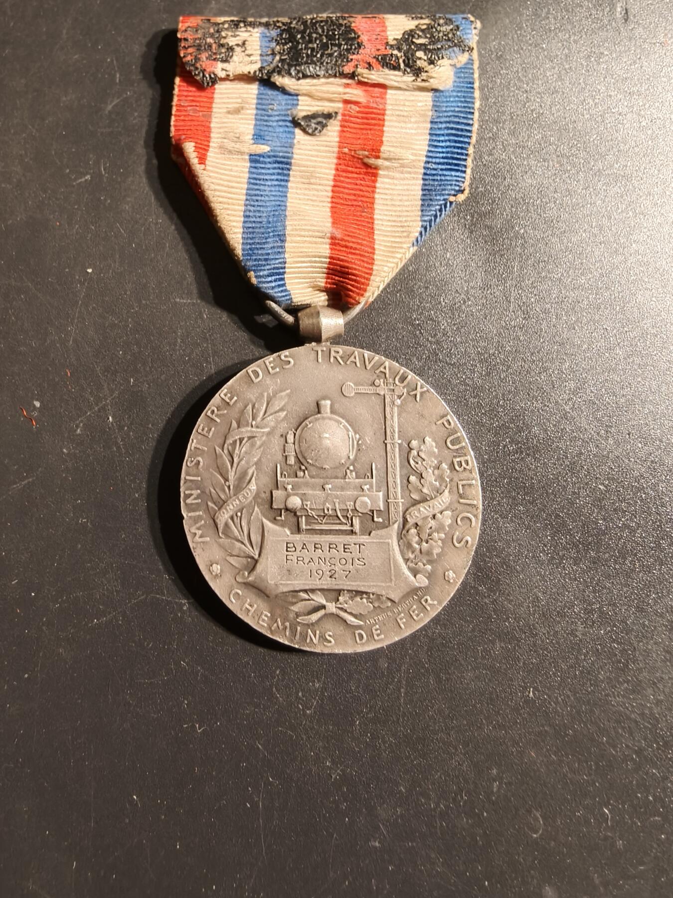 老王徽章第163期 13-15日三场连拍 16日统一发货  13、14日结束后可寄存  法国银级铁路服务奖章    罗蒂版    自由帽玛丽安娜    1927年实发
