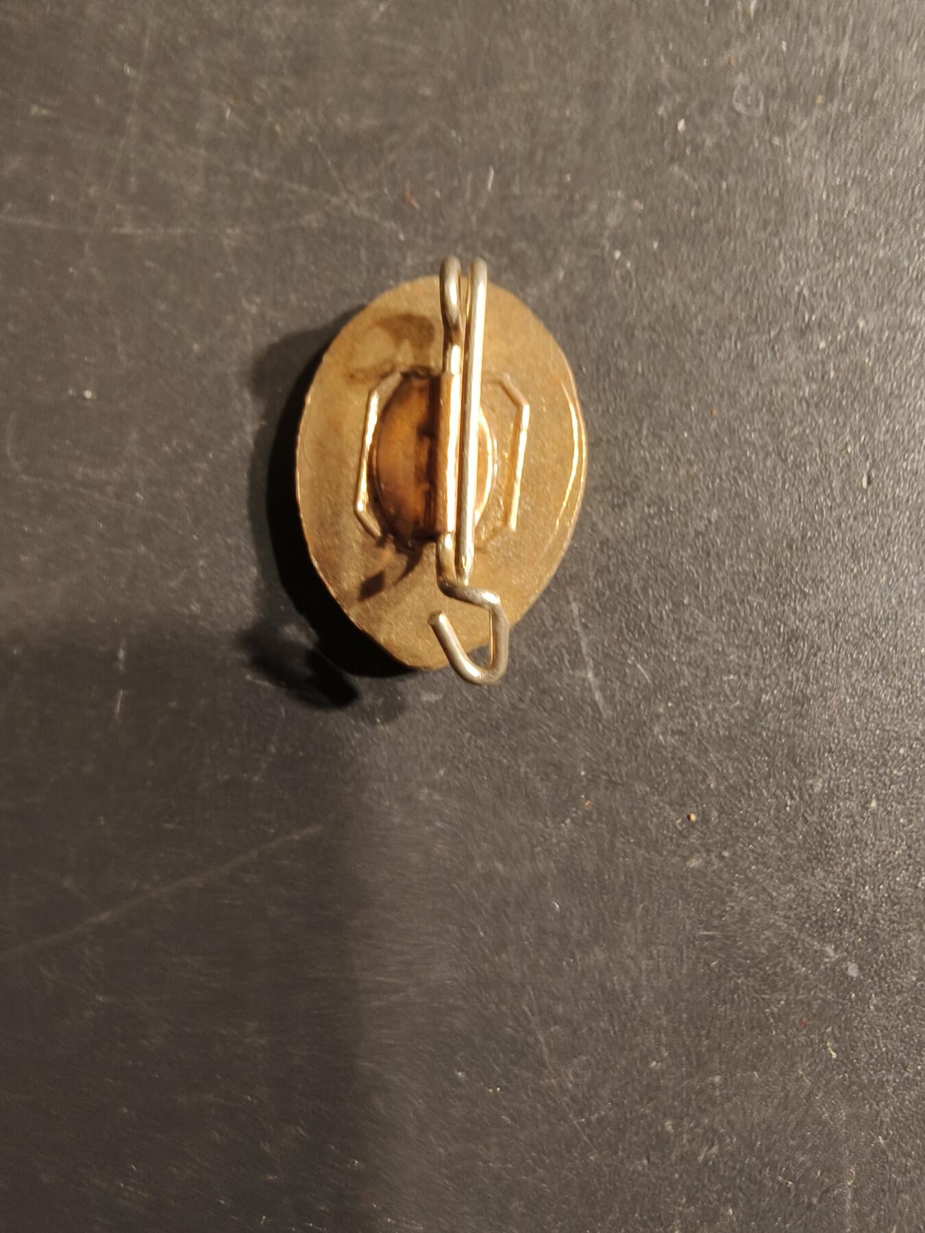 老王徽章第163期 13-15日三场连拍 16日统一发货  13、14日结束后可寄存