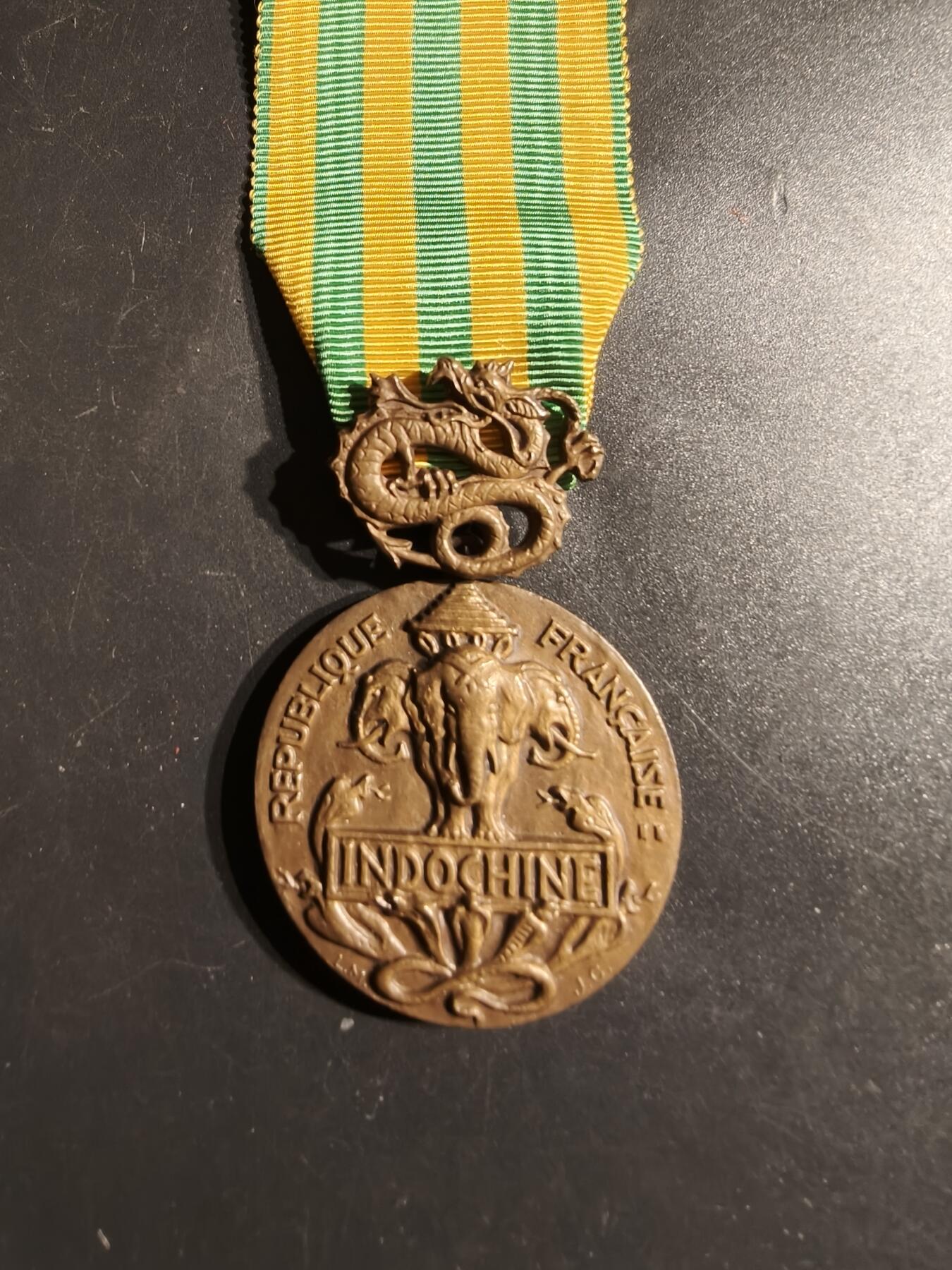 老王徽章第163期 13-15日三场连拍 16日统一发货  13、14日结束后可寄存  法国1946印支战役奖章