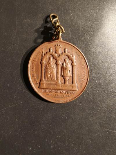 老王徽章第163期 13-15日三场连拍 16日统一发货  13、14日结束后可寄存 -  法国卢尔德圣母大教堂铜奖章     直径34mm.    重量19.4g