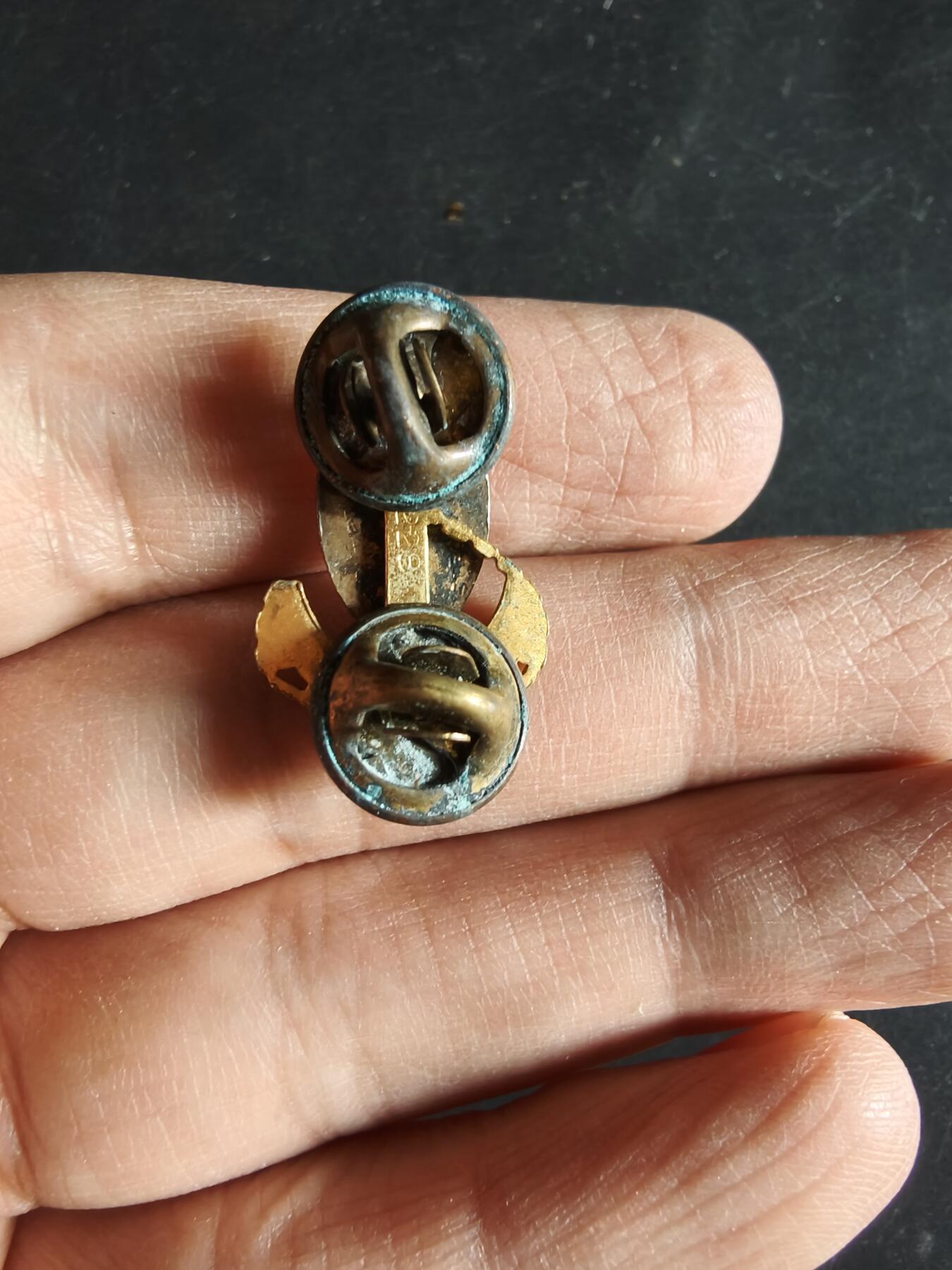 老王徽章第163期 13-15日三场连拍 16日统一发货  13、14日结束后可寄存