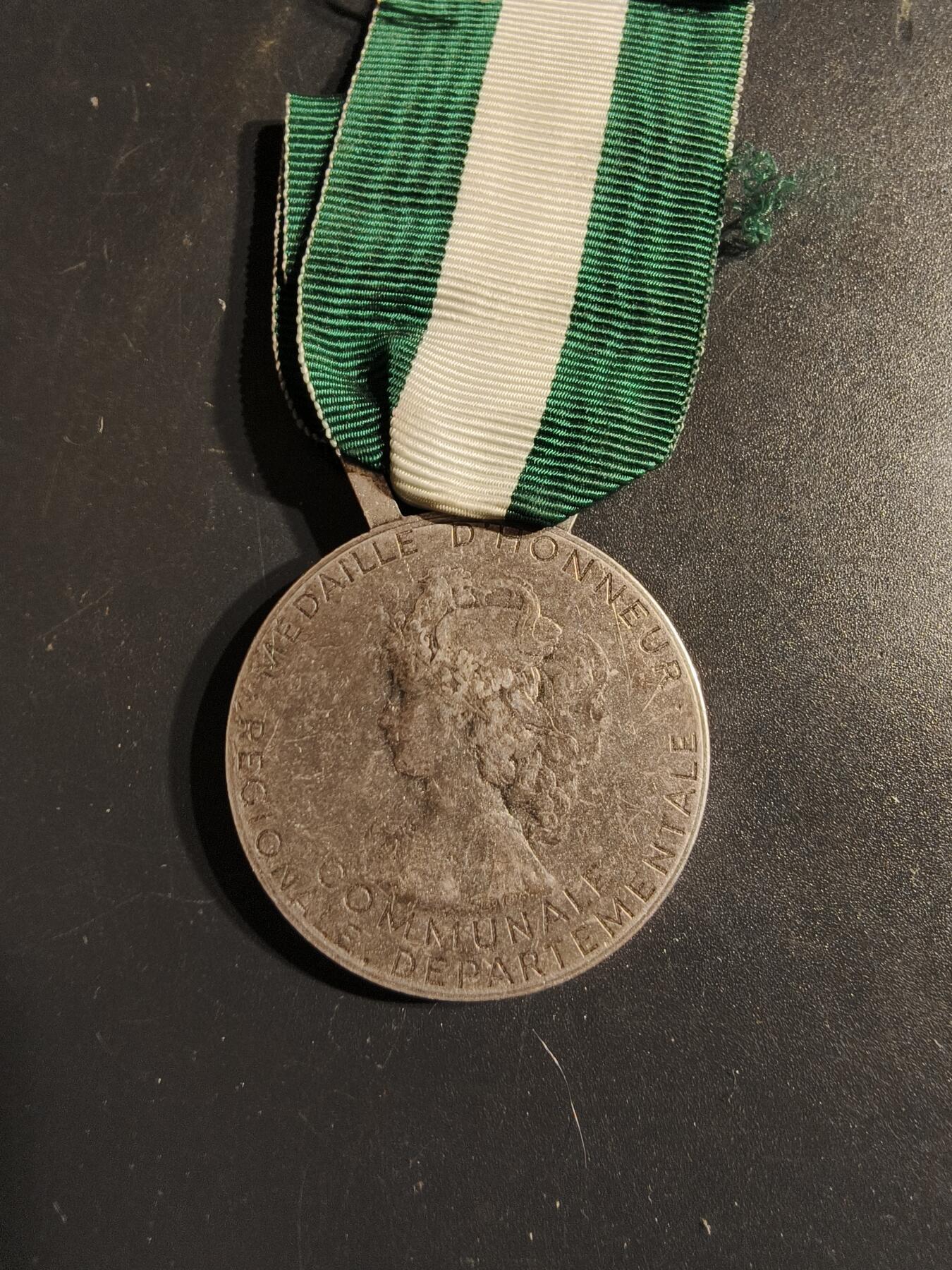 老王徽章第163期 13-15日三场连拍 16日统一发货  13、14日结束后可寄存