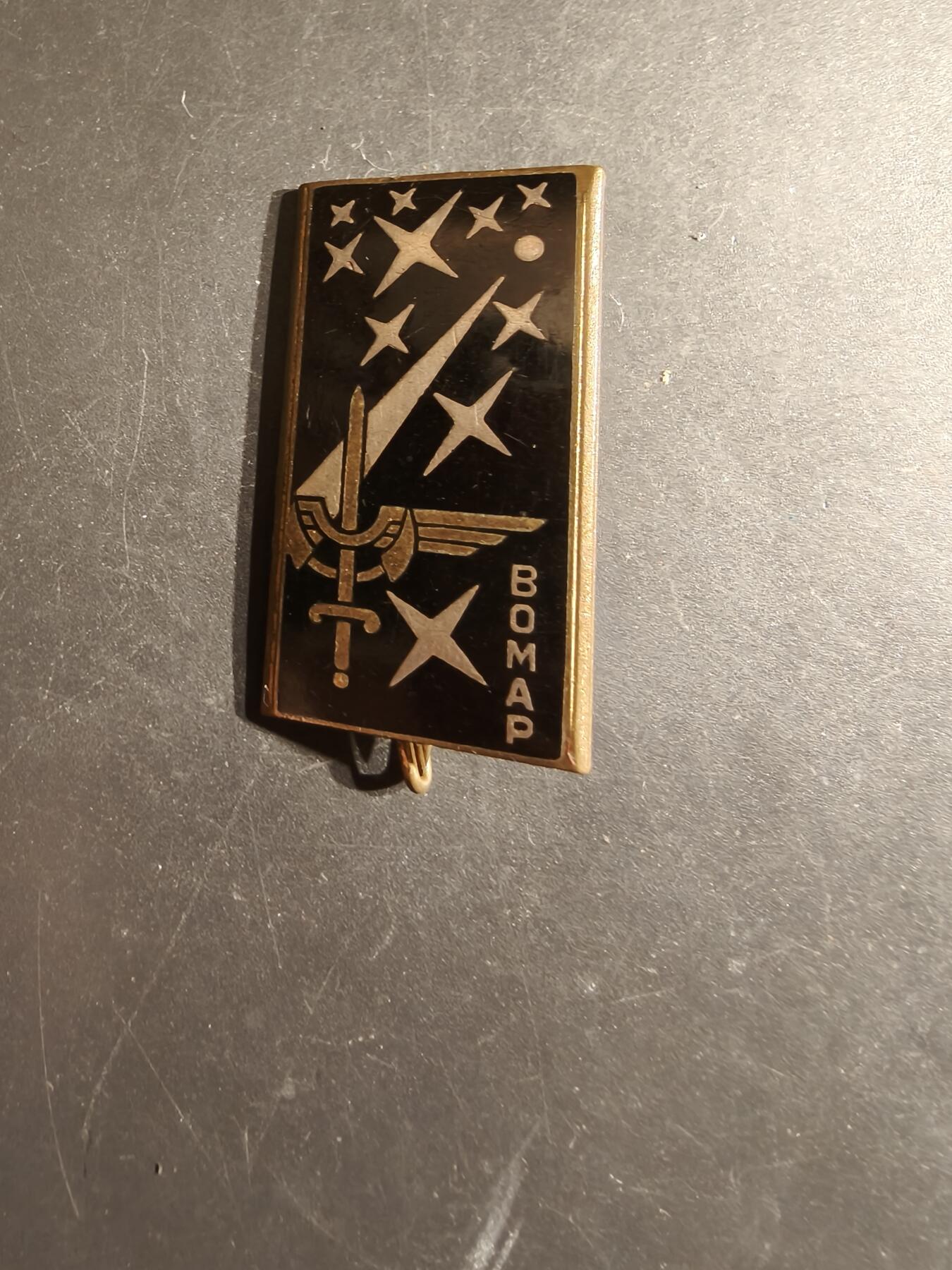 老王徽章第163期 13-15日三场连拍 16日统一发货  13、14日结束后可寄存 法国空降兵前进作战基地证章