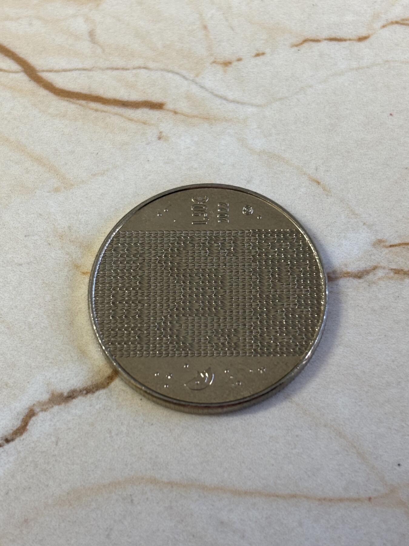 第181期拍卖 立陶宛2022年童话故事系列2兔子铜镍合金纪念币，11.1克，27.5毫米，发行30000枚