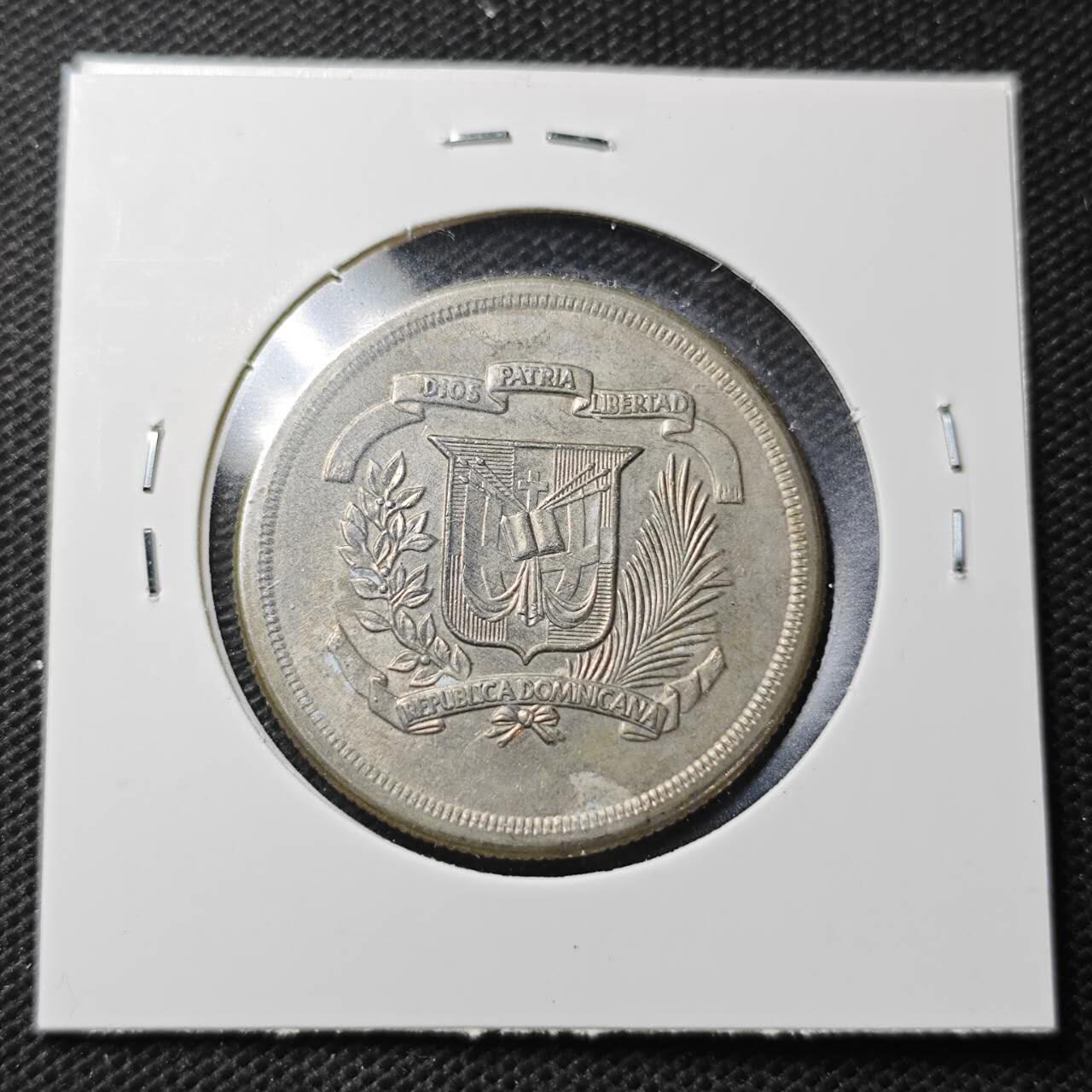 KK钱币收藏小铺  第370场  2月预留时间 周末发货  1981多米尼加1比索 