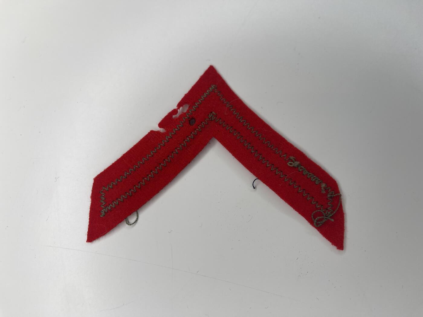 新时代收藏徽章红藏拍卖(第二十八场)  徽章纸品证书杂项 二战美军太平洋战争海军陆战队军衔臂章