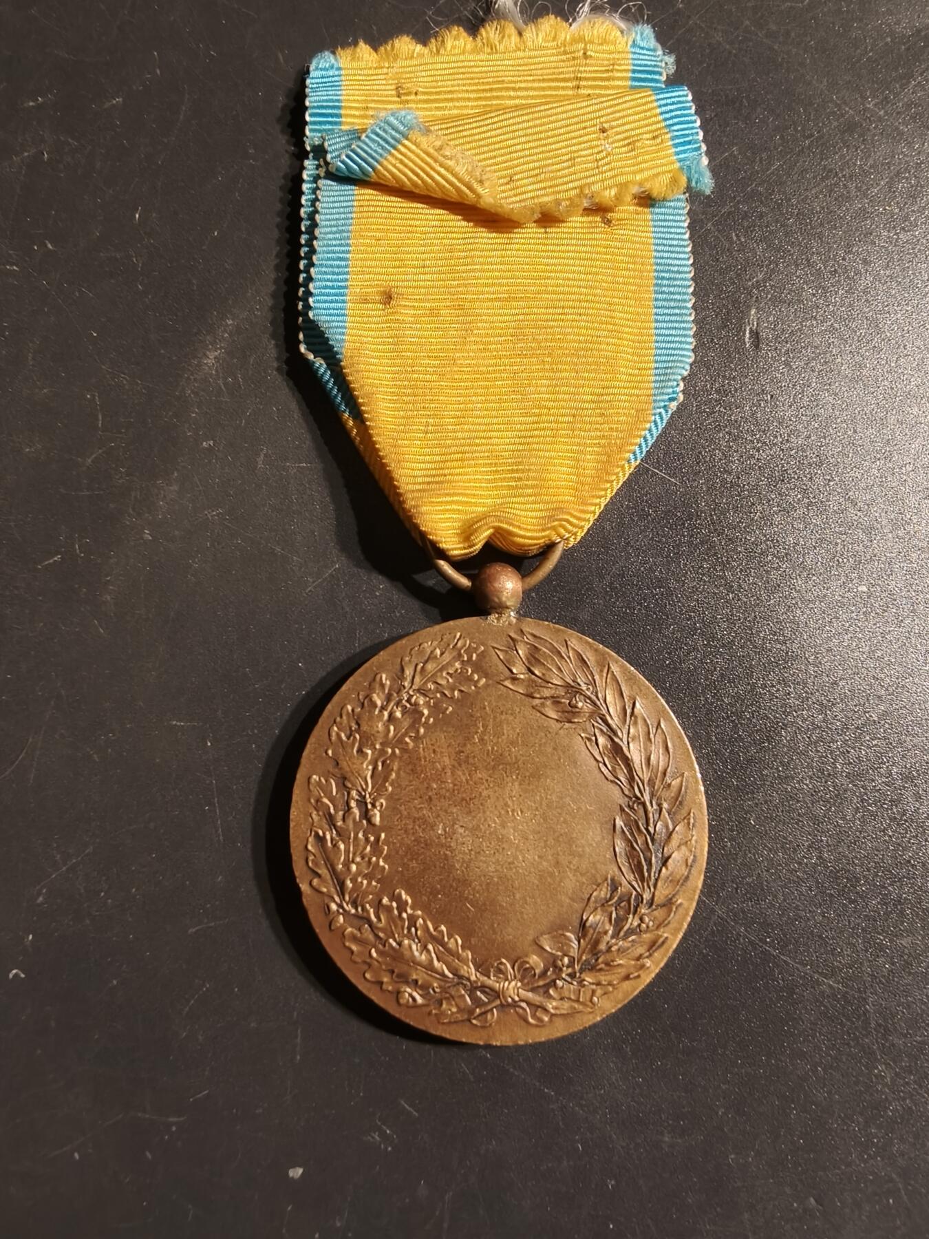 老王徽章第163期 13-15日三场连拍 16日统一发货  13、14日结束后可寄存  法国全国前步行猎兵、阿尔卑斯猎兵和自行车猎兵联合会纪念章