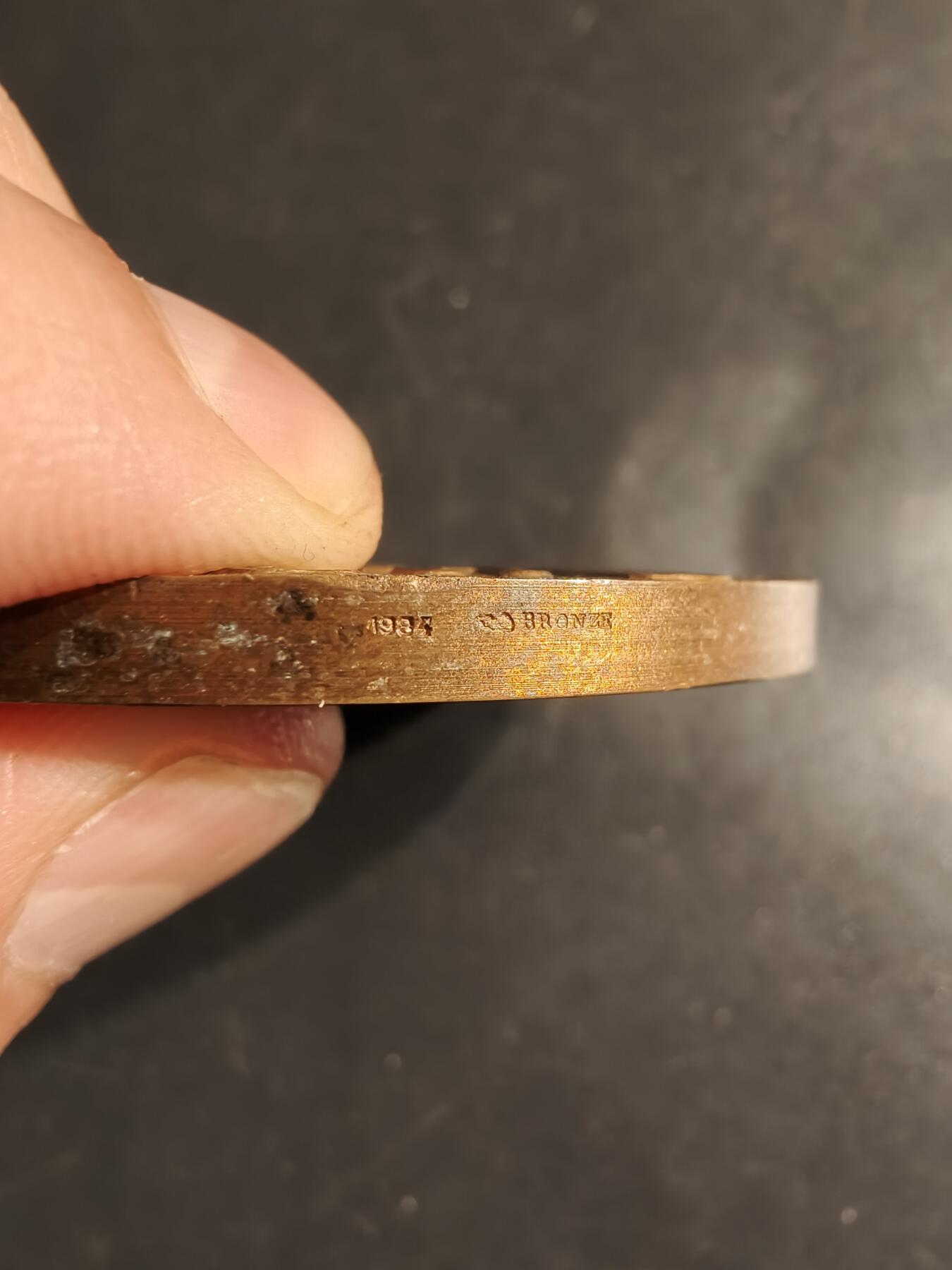 老王徽章第163期 13-15日三场连拍 16日统一发货  13、14日结束后可寄存