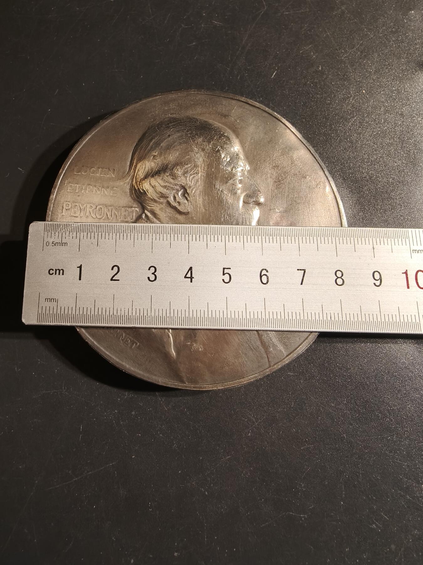 老王徽章第163期 13-15日三场连拍 16日统一发货  13、14日结束后可寄存