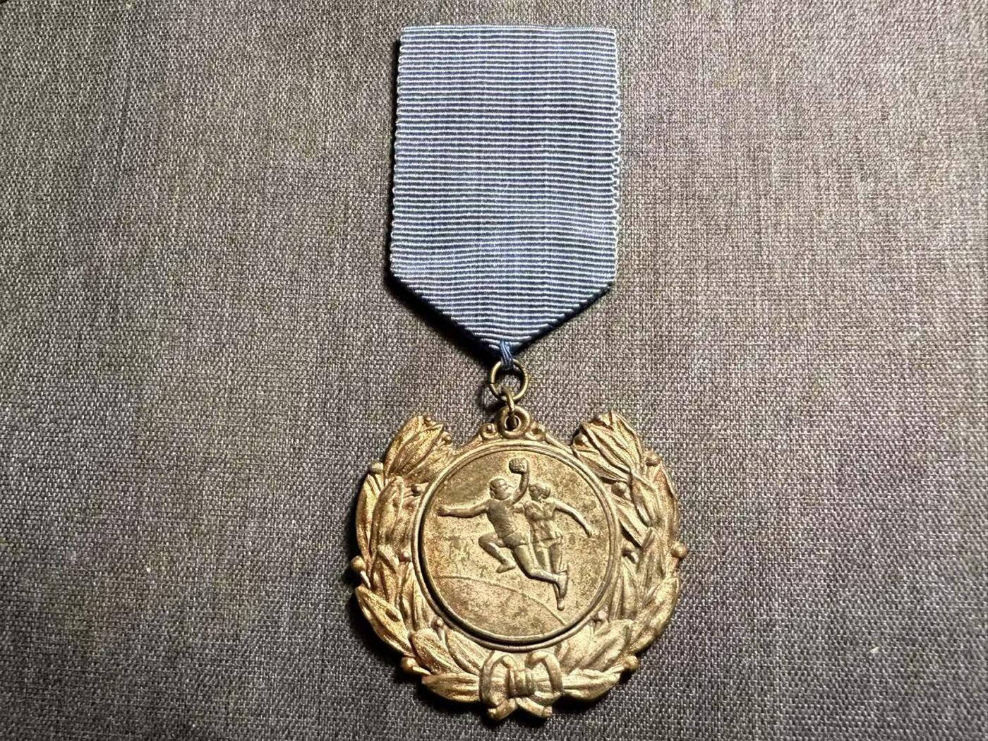 罗岚⭐爱藏⭐精品专拍第七场-分享拍场赚佣（周六有群拍，详细看简介） 匈牙利人民共和国体能竞赛优胜奖章—早期1958第四届全国学生体育锦标赛奖章