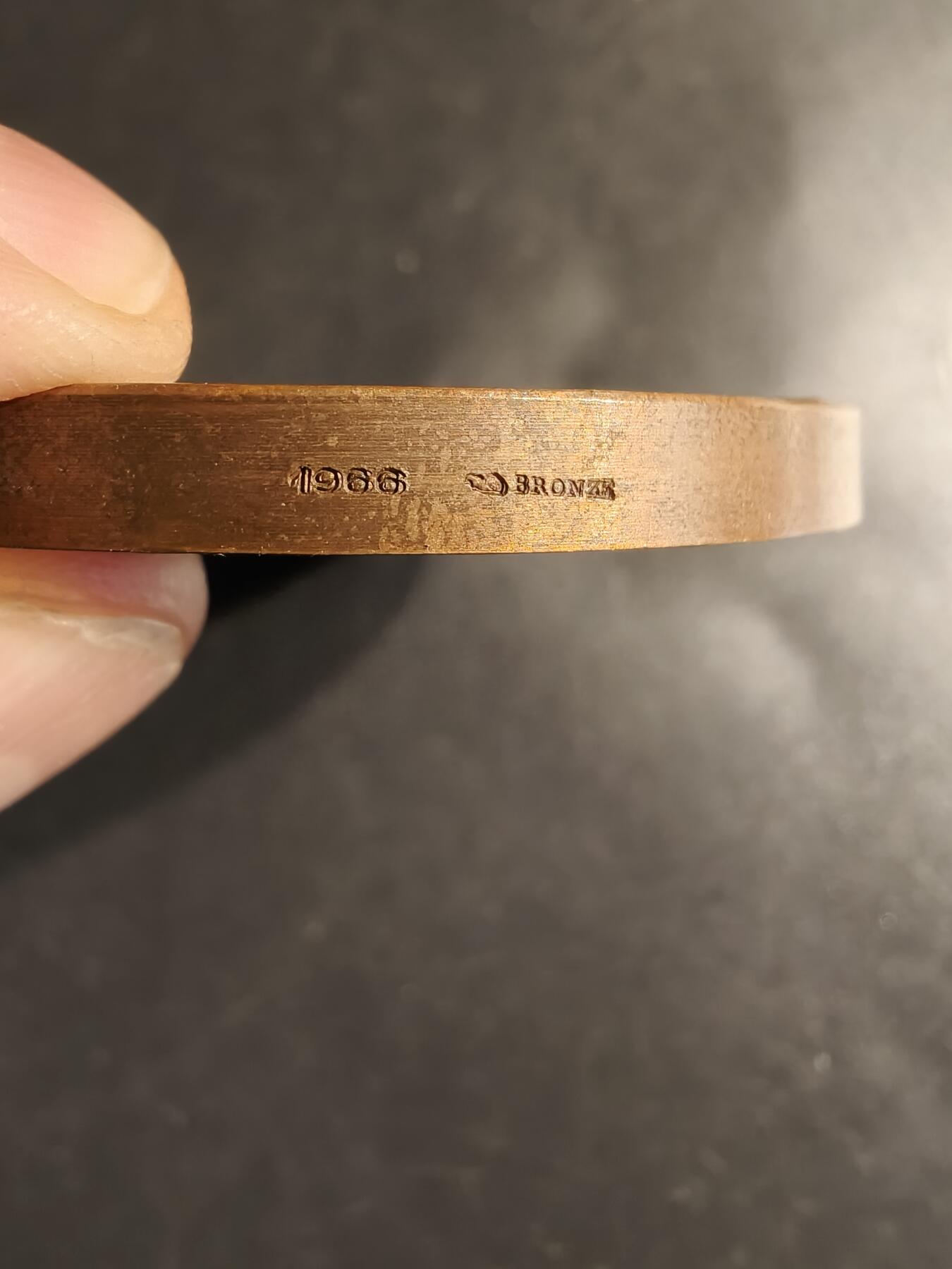 老王徽章第163期 13-15日三场连拍 16日统一发货  13、14日结束后可寄存