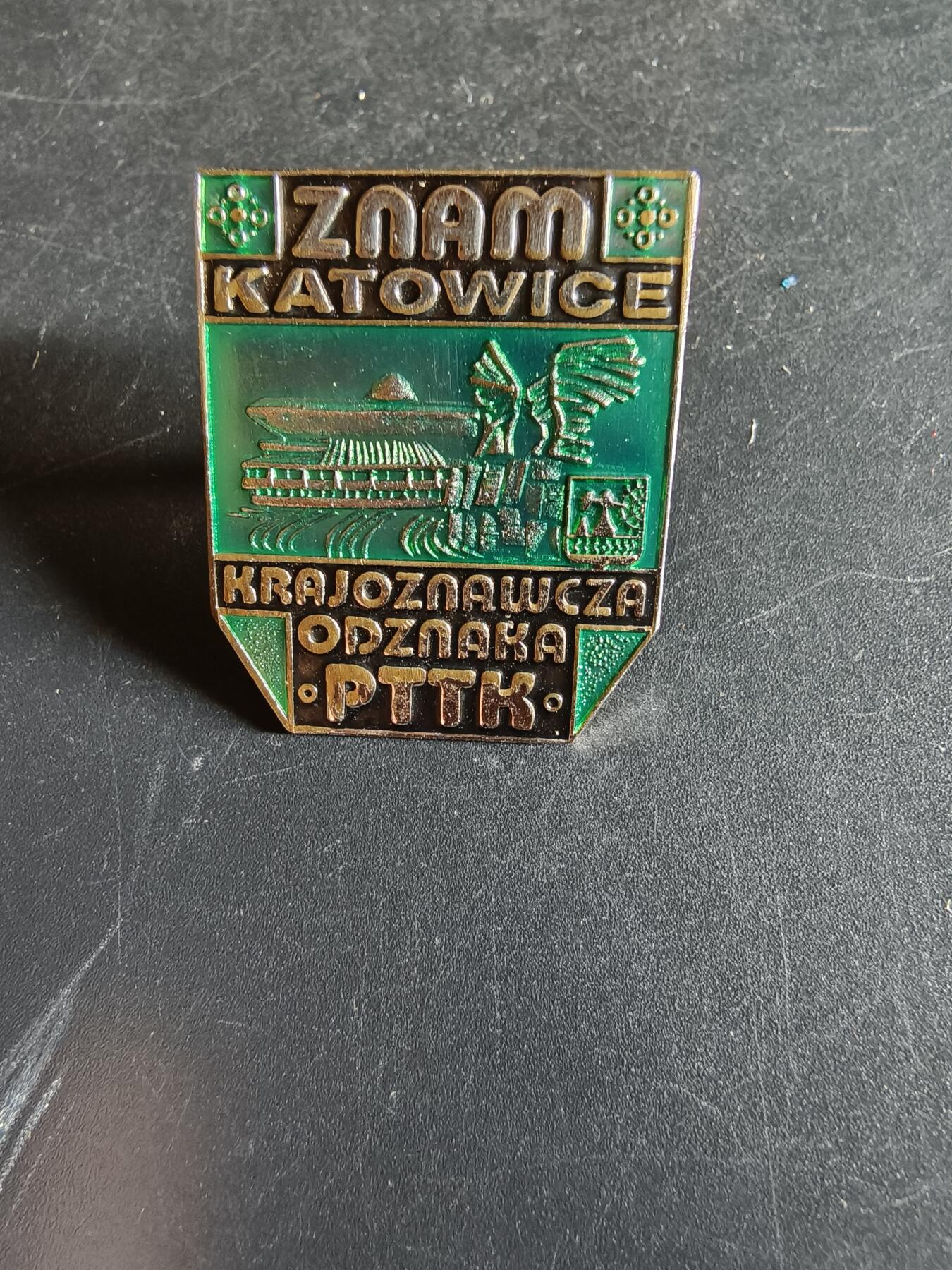 老王徽章第163期 13-15日三场连拍 16日统一发货  13、14日结束后可寄存 波兰卡托维兹旅游观光协会证章 