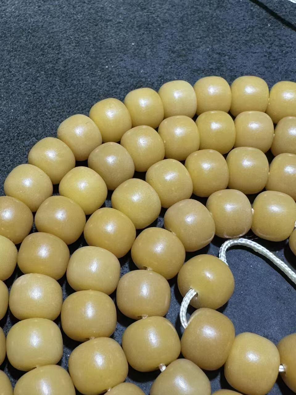 精美风化菩提根108桶珠手串一条！