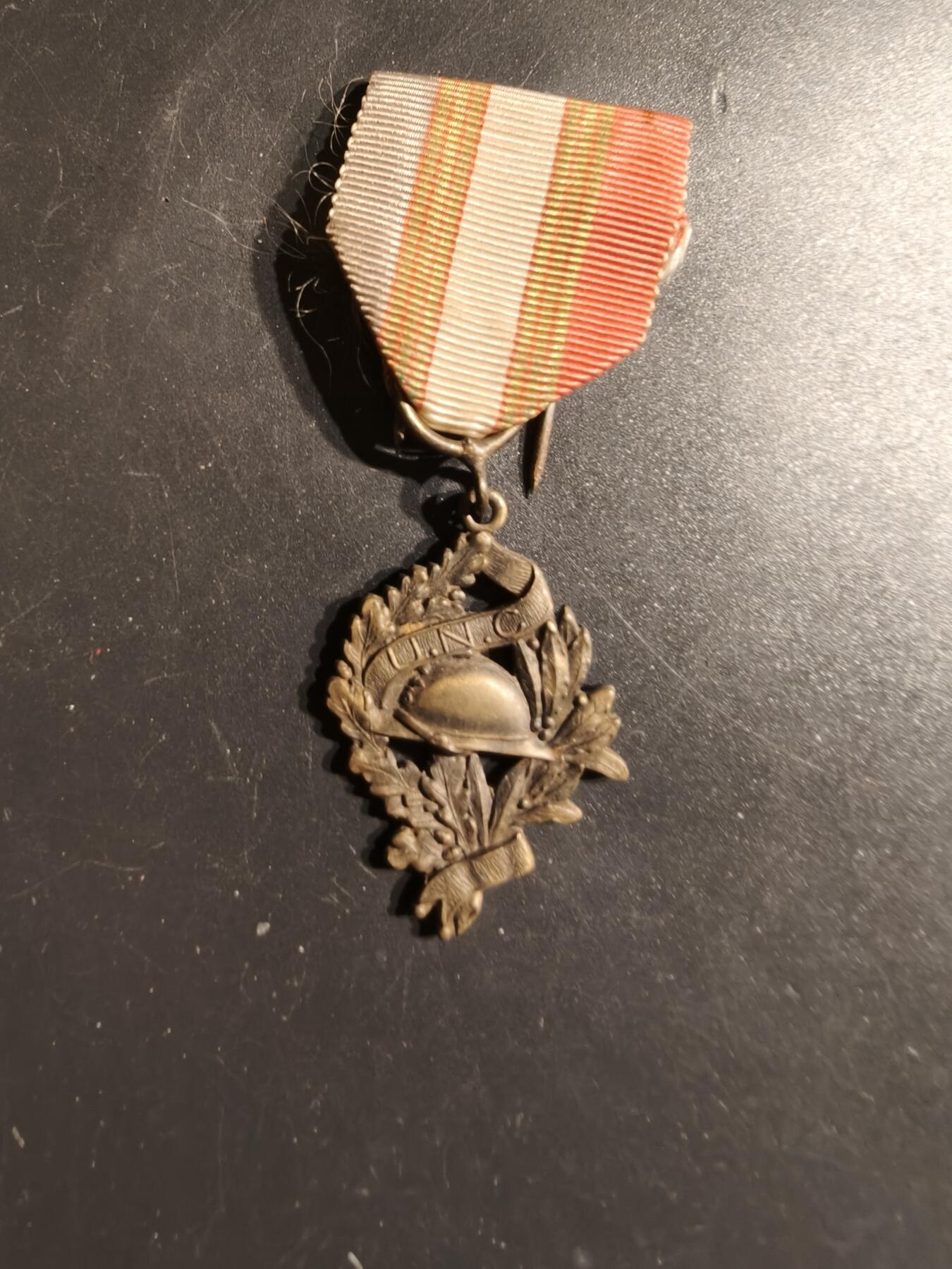 老王徽章第163期 13-15日三场连拍 16日统一发货  13、14日结束后可寄存