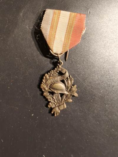 老王徽章第163期 13-15日三场连拍 16日统一发货  13、14日结束后可寄存 -  法国一战UNC 老兵协会奖章