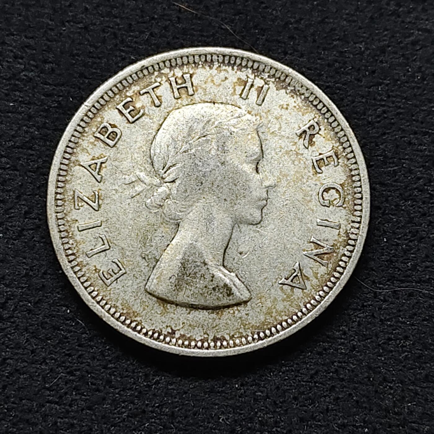 【全场包邮】纯粹捡漏拍476场（免费代拍第13场）调整中 南非1955年女王2-1/2先令银币