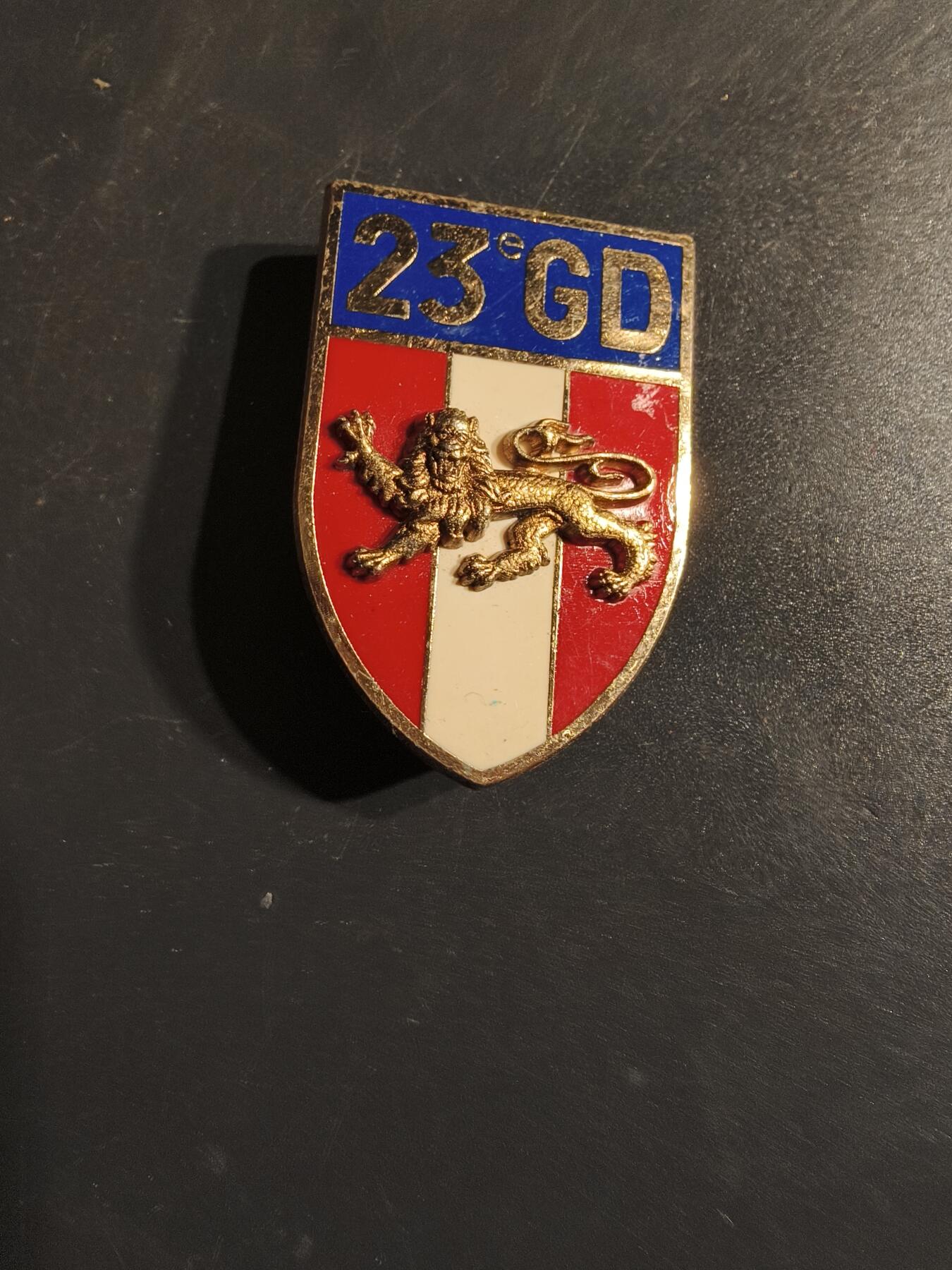 老王徽章第163期 13-15日三场连拍 16日统一发货  13、14日结束后可寄存 法国陆军第23步兵师证章 