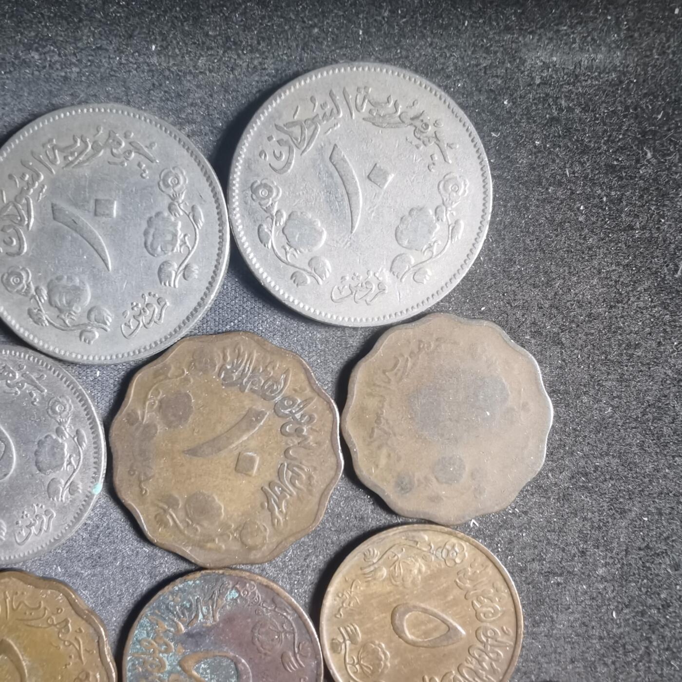 沼泽如烟--第900场 苏丹16枚