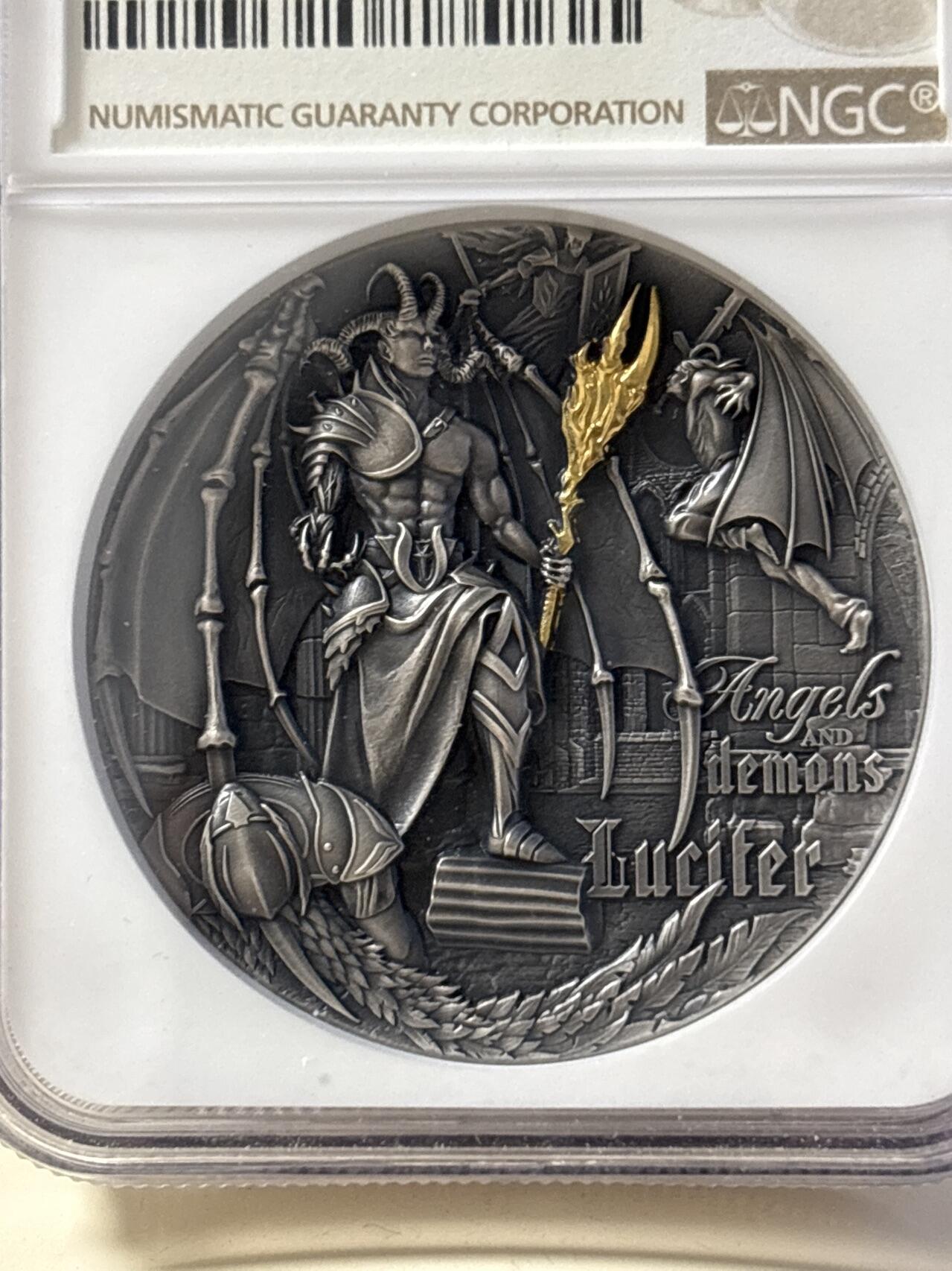 第181期拍卖 纽埃2021年天使与魔鬼系列路西法2盎司纪念银币NGC-MS70原盒证书，999银，发行500枚