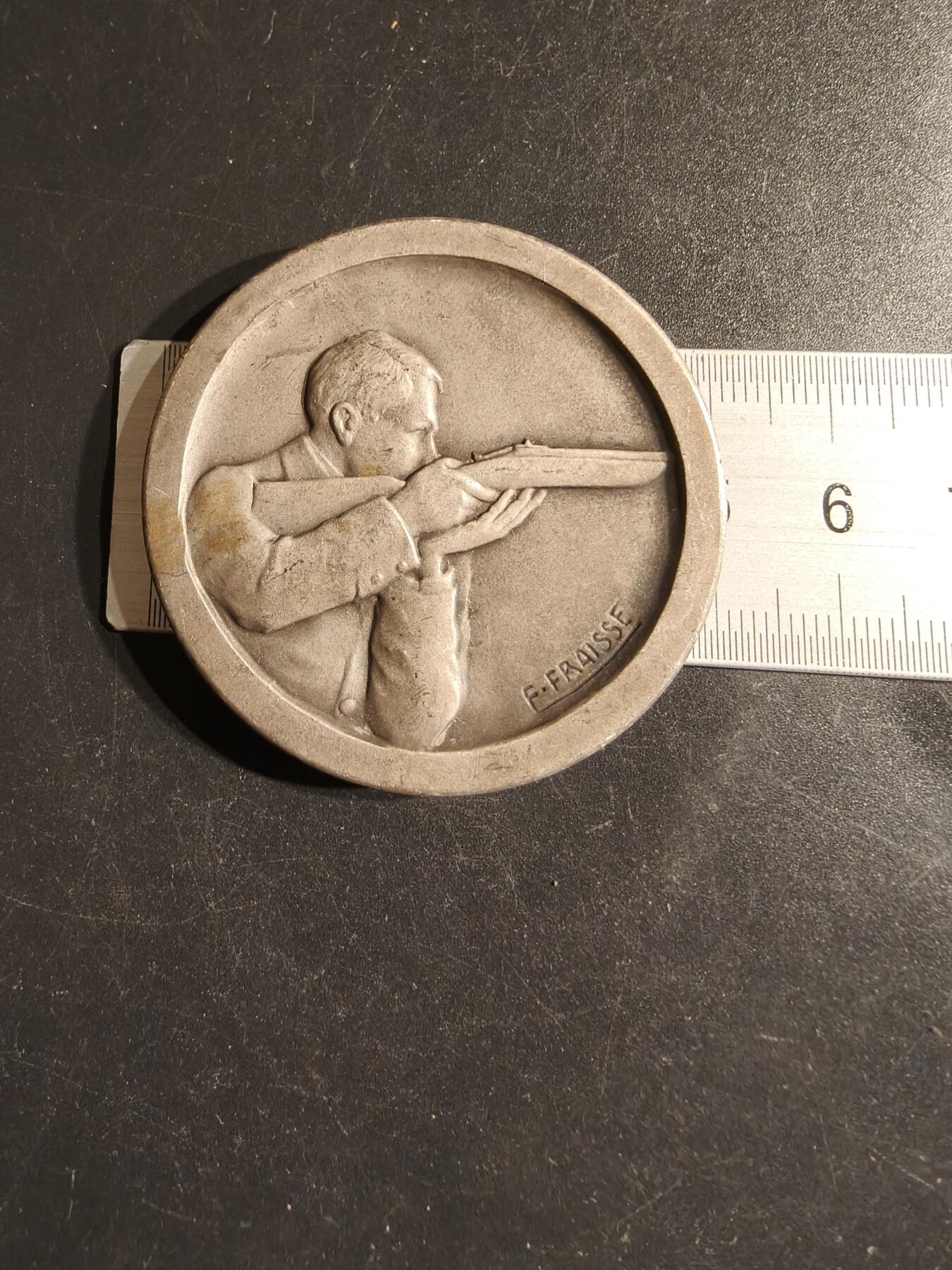 老王徽章第163期 13-15日三场连拍 16日统一发货  13、14日结束后可寄存