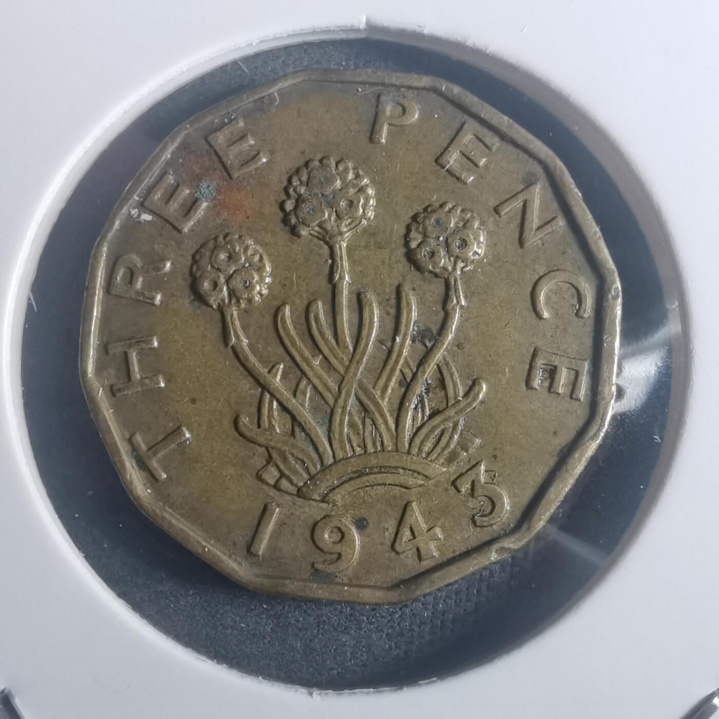 沼泽如烟--第900场 英国1943年3便士