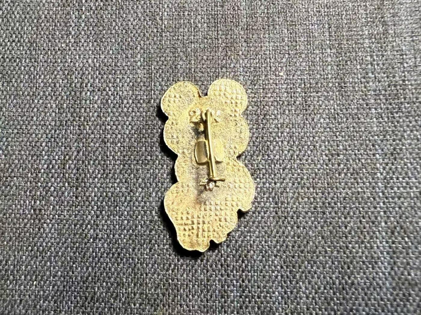 罗岚⭐爱藏⭐精品专拍第七场-分享拍场赚佣（周六有群拍，详细看简介） 苏联莫斯科奥运会米莎熊徽章