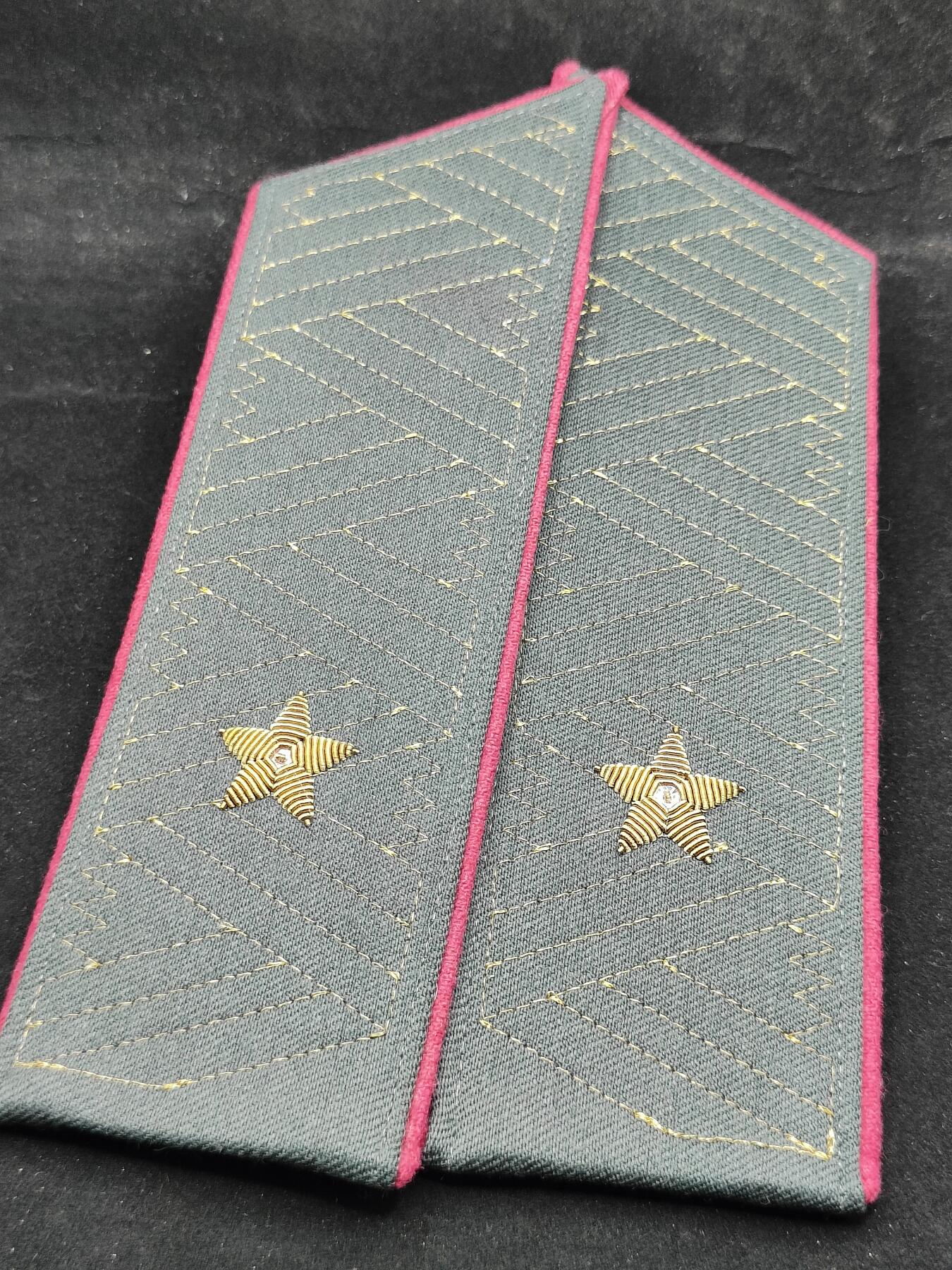 0元起拍勋章 第310期 咸鱼国勋章拍卖专场 11月16日（周日）下午6：00开始 乌克兰陆军将官肩章