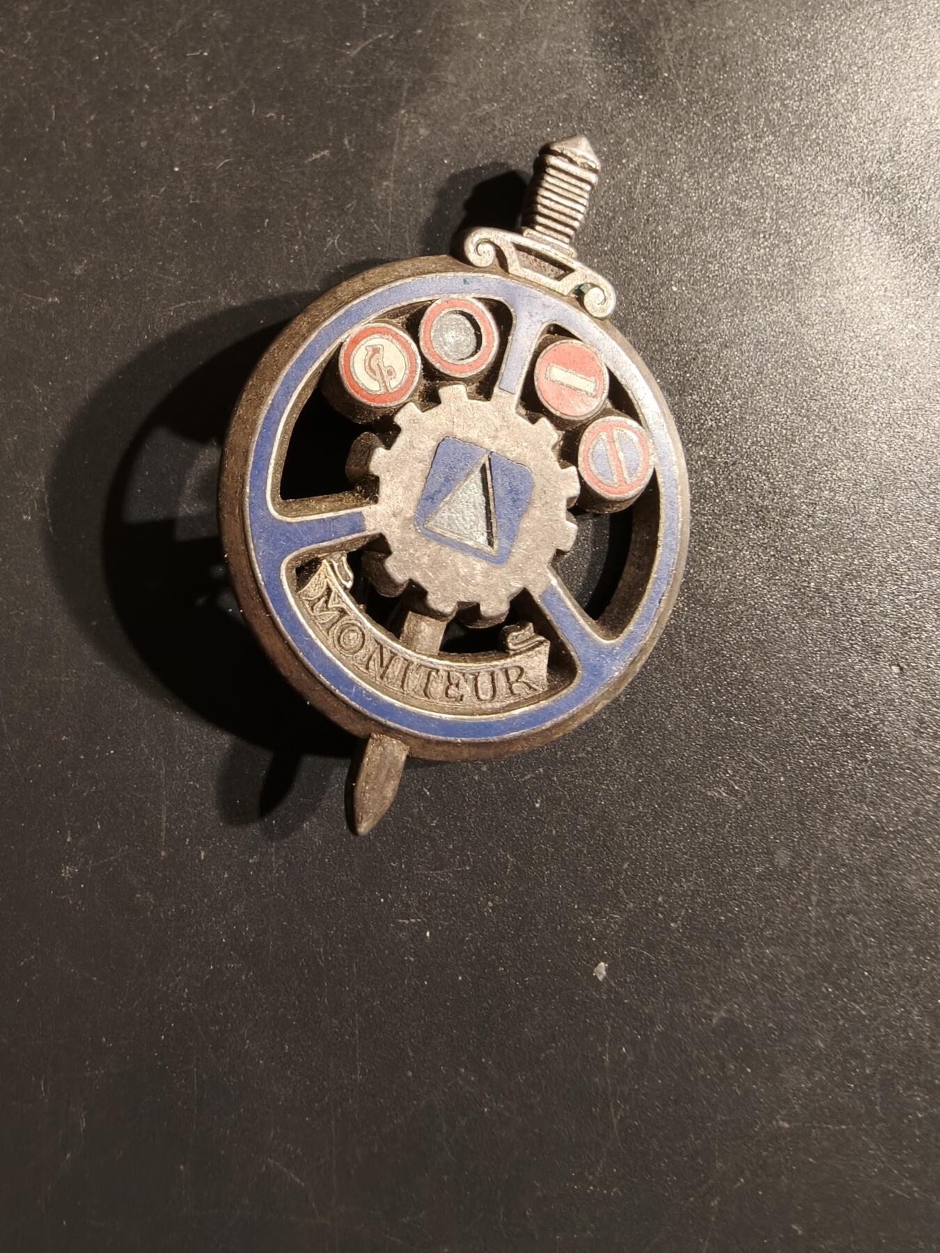 老王徽章第163期 13-15日三场连拍 16日统一发货  13、14日结束后可寄存