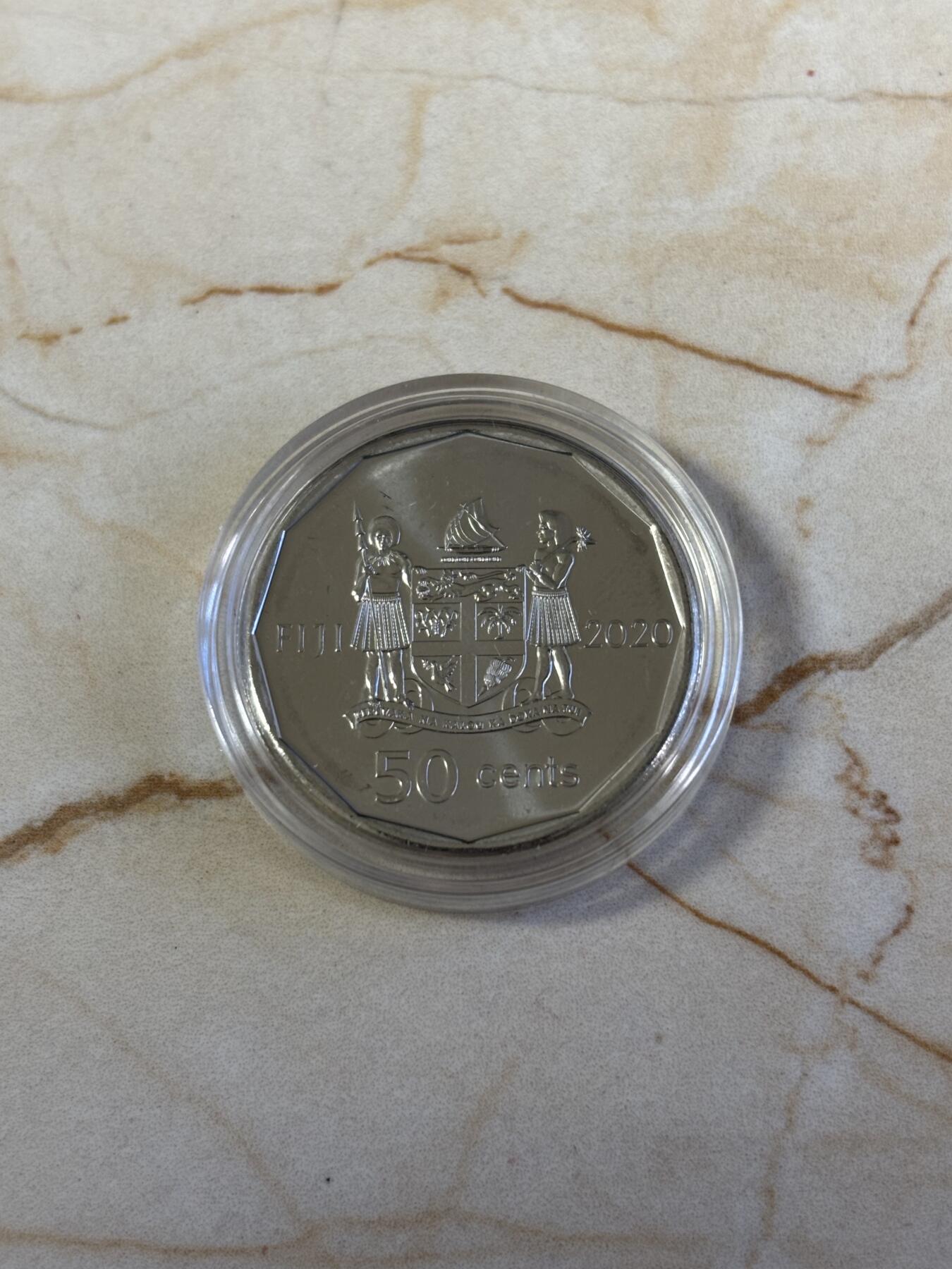 第181期拍卖 斐济2020年独立50周年50分彩色纪念币