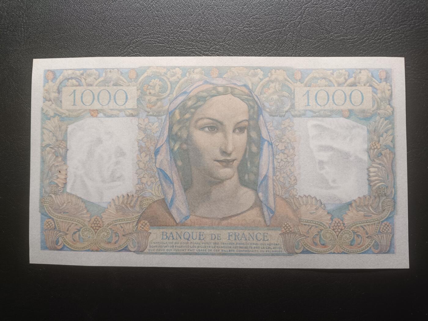 2025十一月第四期，总202期 法国1946年1000法郎UNC-有针孔，女武神和农妇，战后初期发行