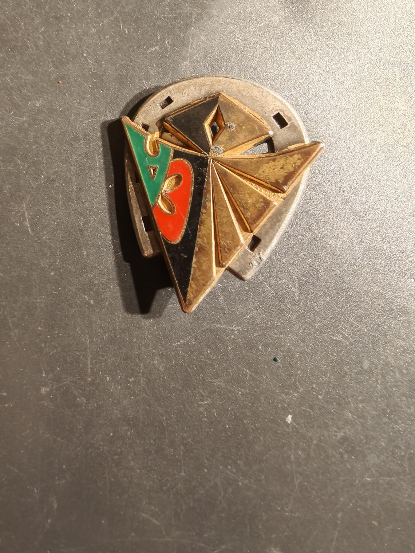 老王徽章第163期 13-15日三场连拍 16日统一发货  13、14日结束后可寄存