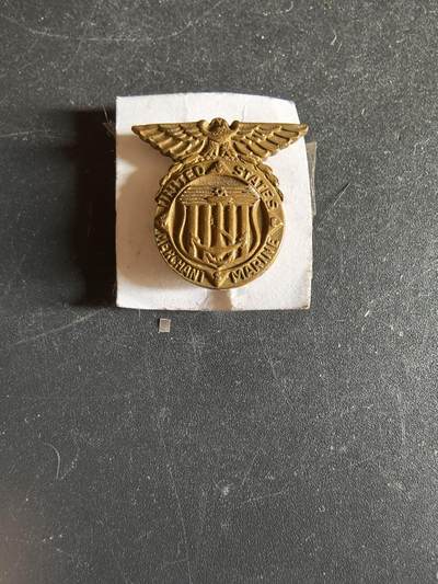 老王徽章第163期 13-15日三场连拍 16日统一发货  13、14日结束后可寄存 -  美国二战海军商船队证章