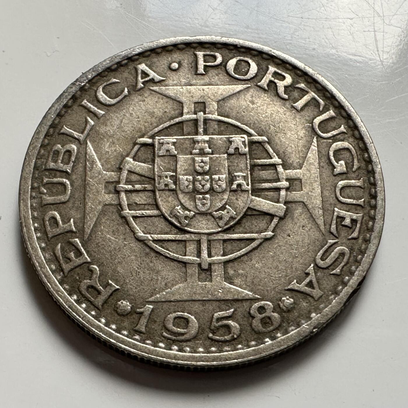 🌹外币初藏🌹🐯2025年第127场  每周二四六晚8️⃣点 接代拍 东帝汶1958年60分a