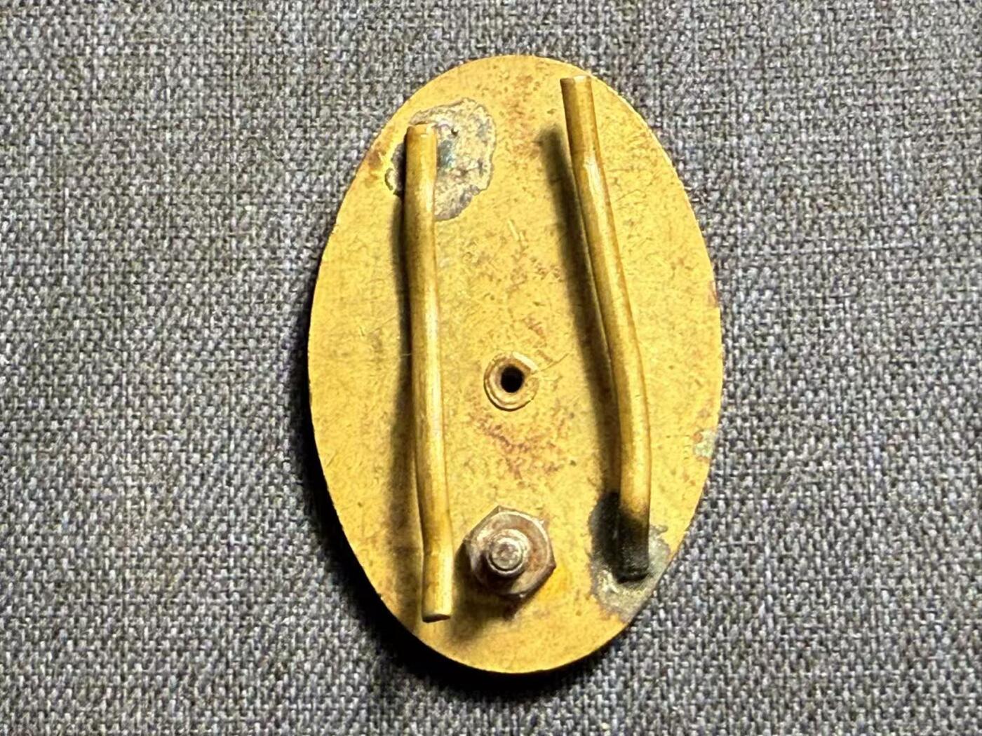 罗岚⭐爱藏⭐精品专拍第七场-分享拍场赚佣（周六有群拍，详细看简介） 匈牙利人民共和国人民军一级优秀技能证章 多色珐琅分体结构