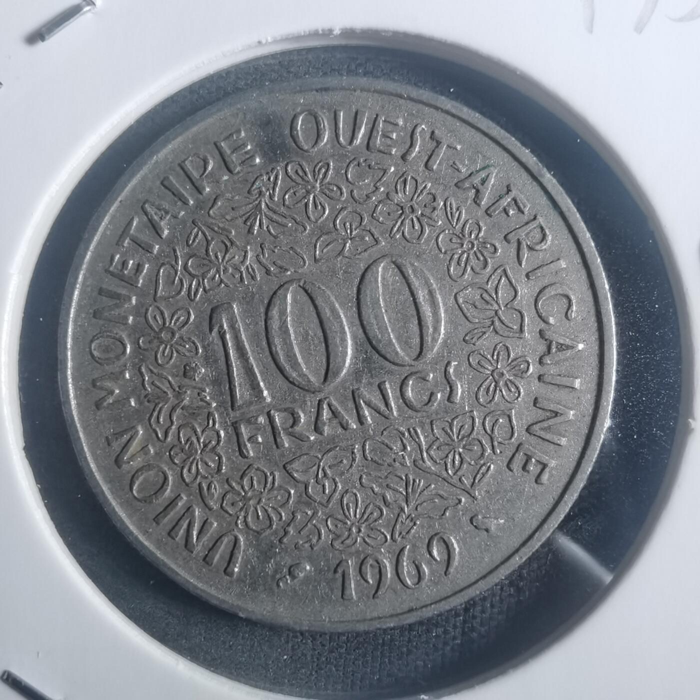 沼泽如烟--第900场