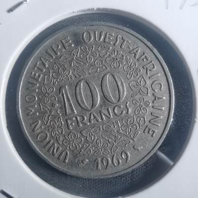 沼泽如烟--第900场 - 西非1969年100法郎