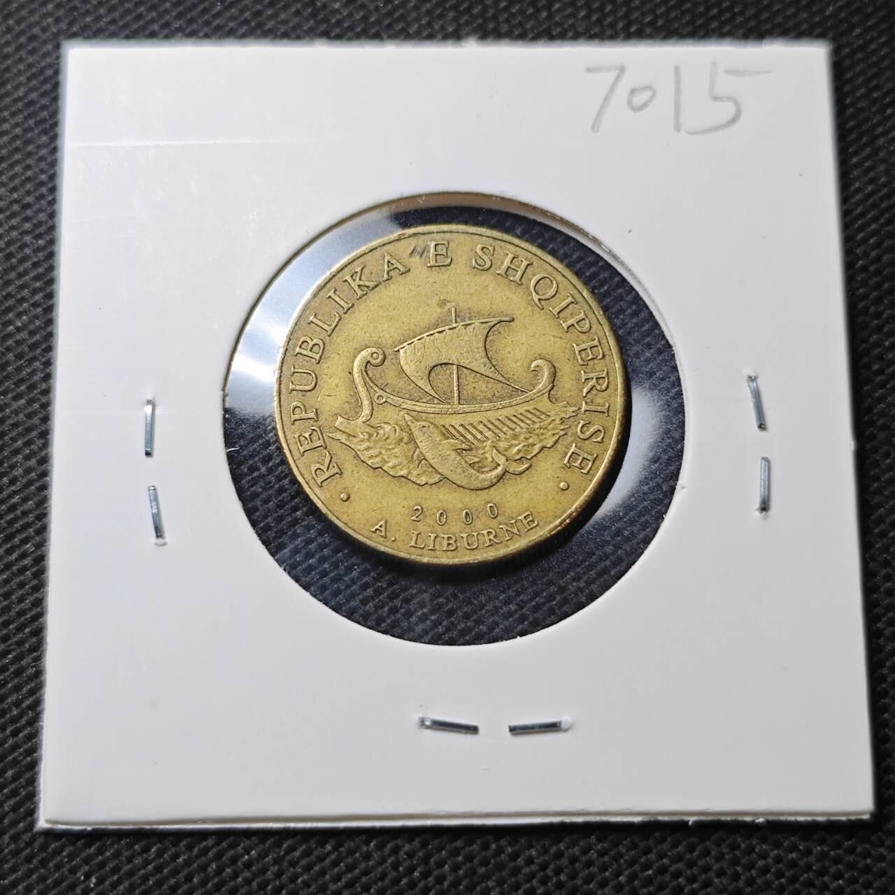 KK钱币收藏小铺  第370场  2月预留时间 周末发货  阿尔巴尼亚20列克